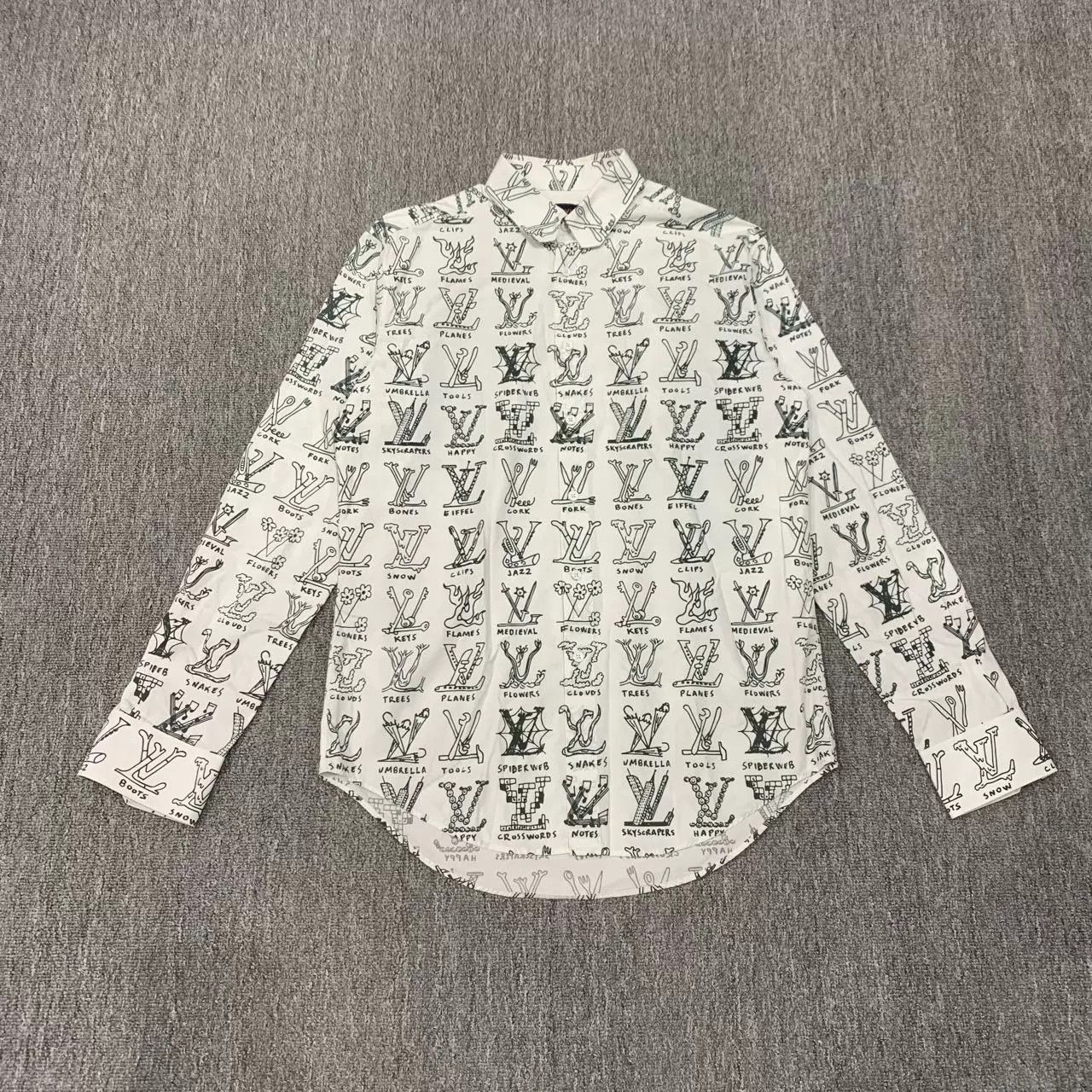 Louis Vuitton Multi Print Long Sleeve Button-Up Shirt (S) Size US S / EU 44-46 / 1 - 1 Thumbnail