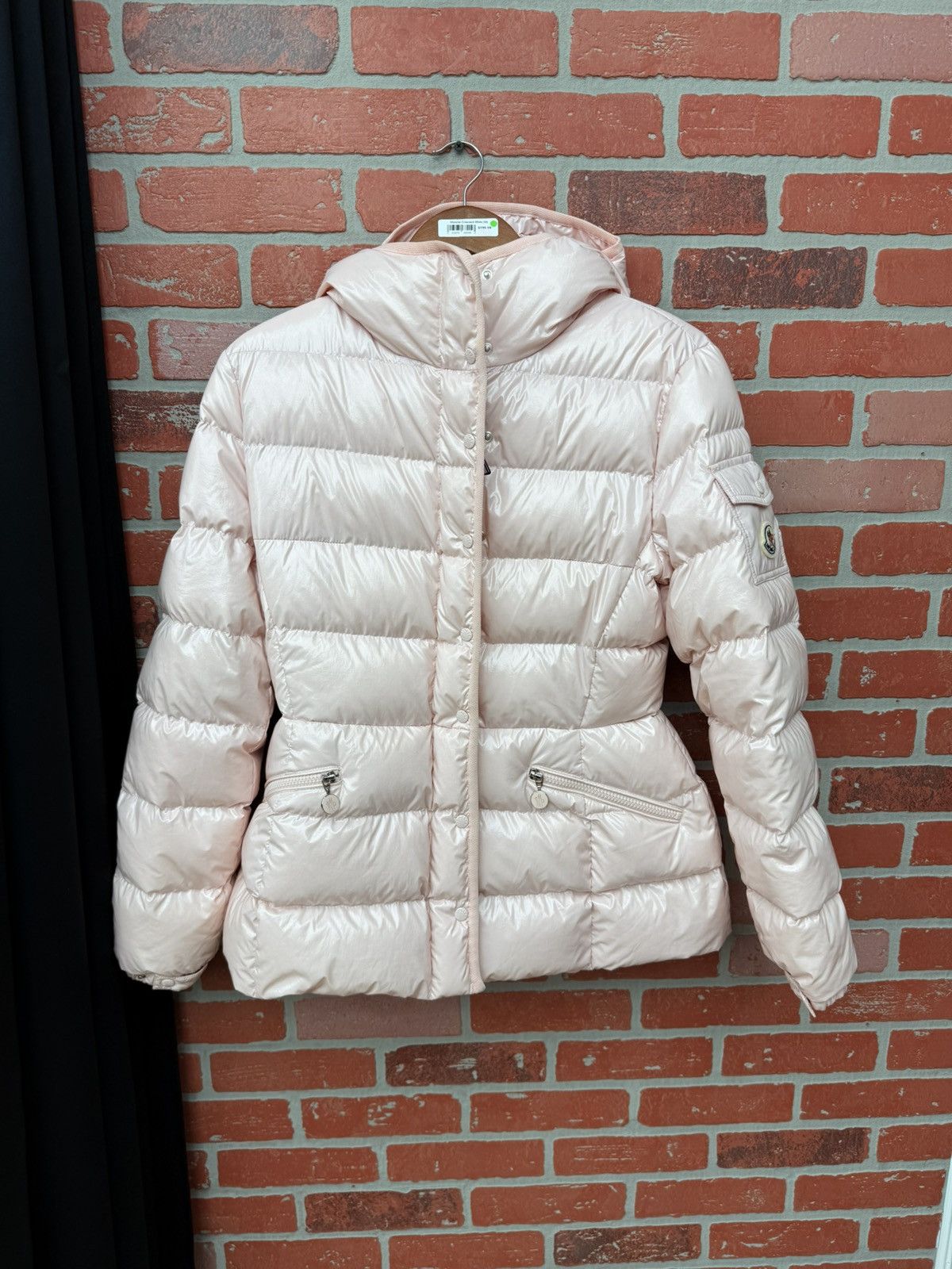 Moncler Moncler Barante shiny light pink puffer jacket Size M / US 6-8 / IT 42-44 - 1 Thumbnail