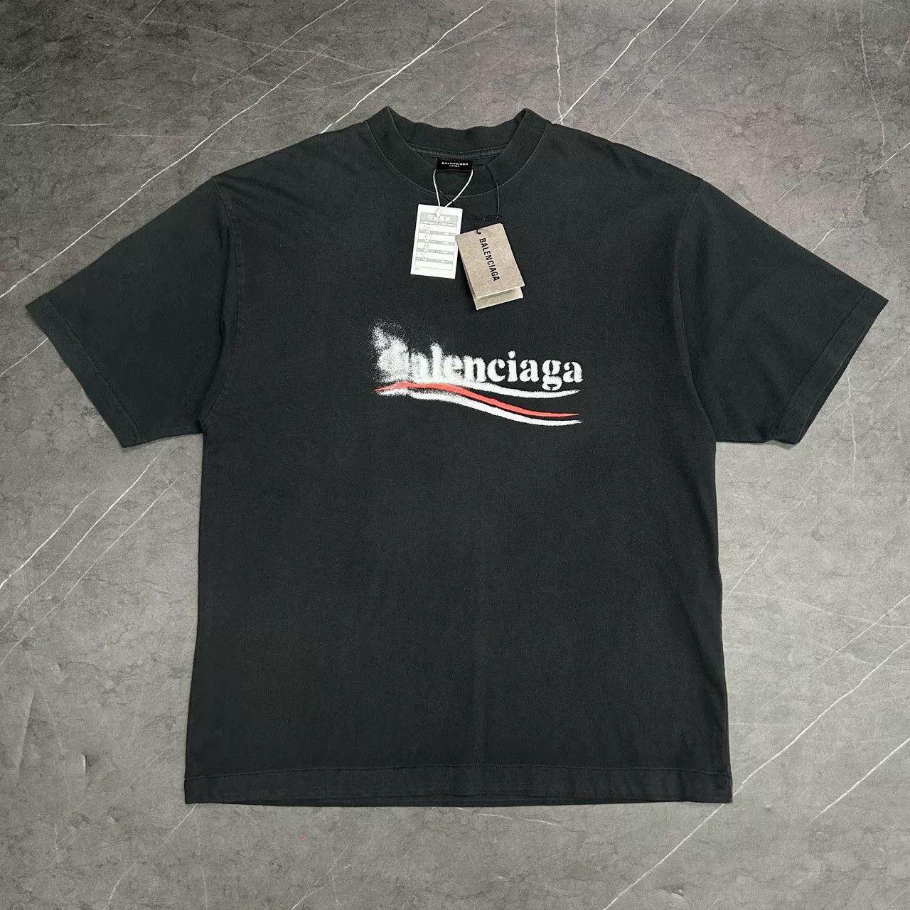 Balenciaga Balenciaga T-Shirt S Men Size US S / EU 44-46 / 1 - 1 Thumbnail