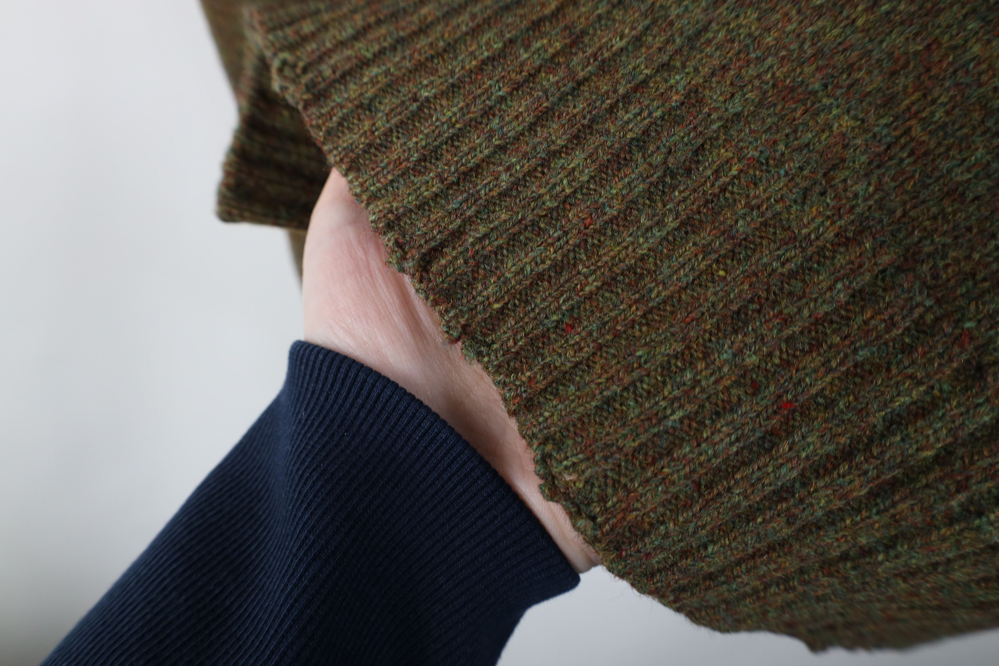 Vintage Vintage 50s Fleck Elbow Patch Wool Knit V-Neck Sweater Size US XL / EU 56 / 4 - 8 Thumbnail