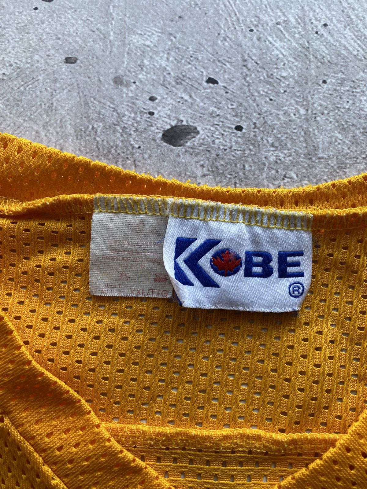 Vintage Rare VINTAGE 80s KOBE Canada HOCKEY JERSEY Size US XXL / EU 58 / 5 - 4 Thumbnail