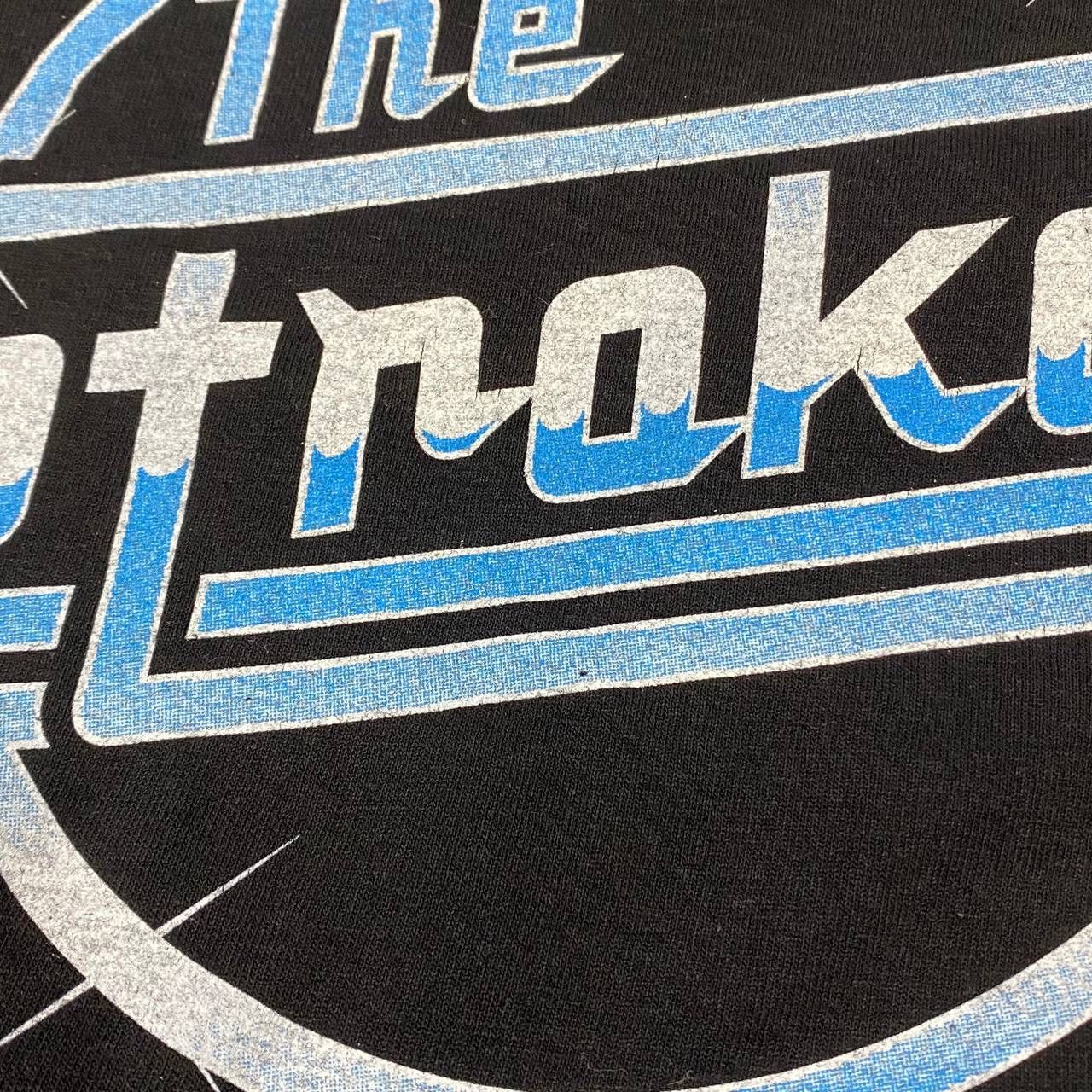 Band Tees Vintage rock band the Strokes Size US M / EU 48-50 / 2 - 3 Thumbnail