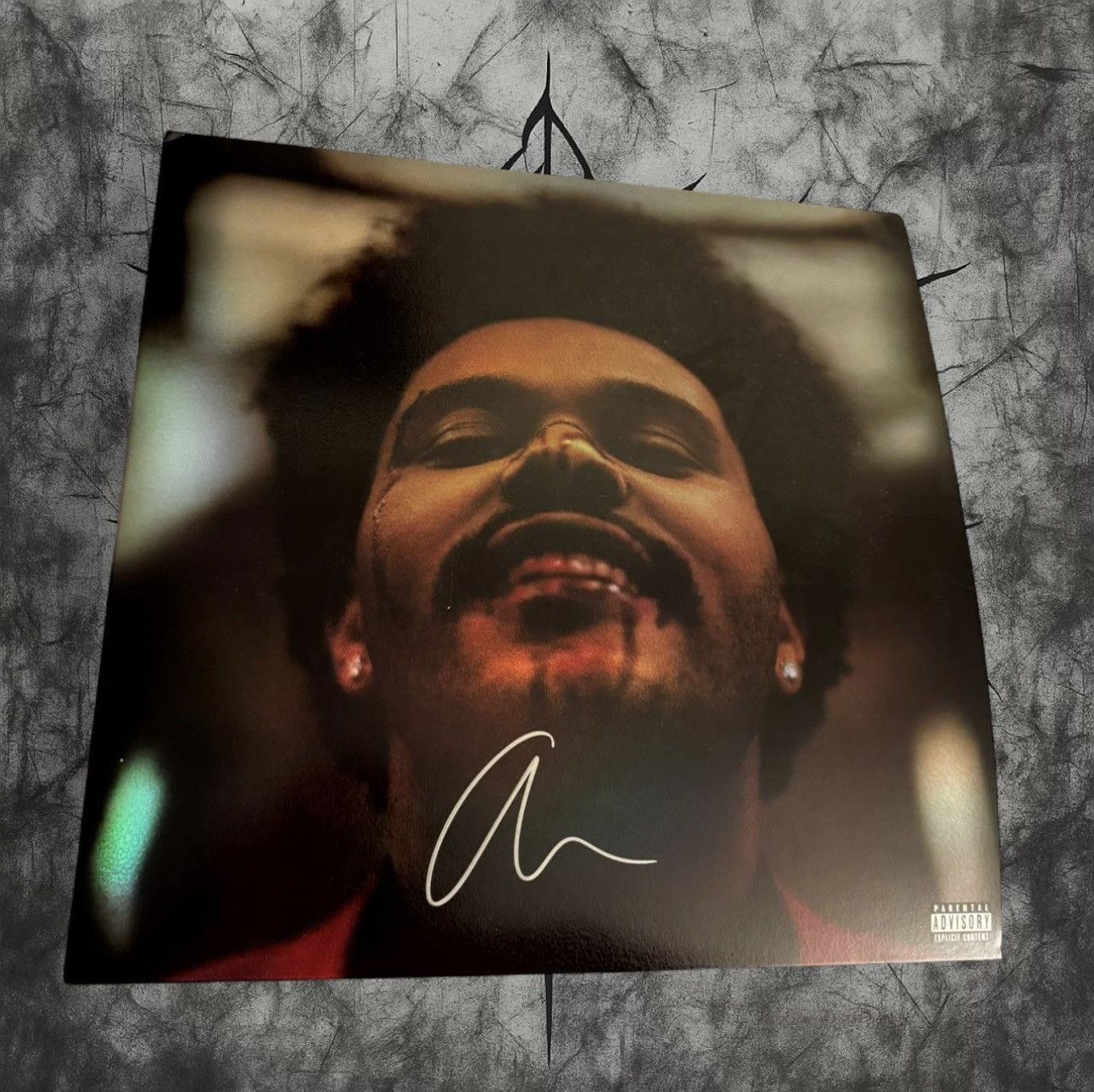 The Weeknd THE WEEKND SIGNED HOLO AFTER HOURS VINYL COVER ONLY FLAWED Size ONE SIZE - 1 Thumbnail