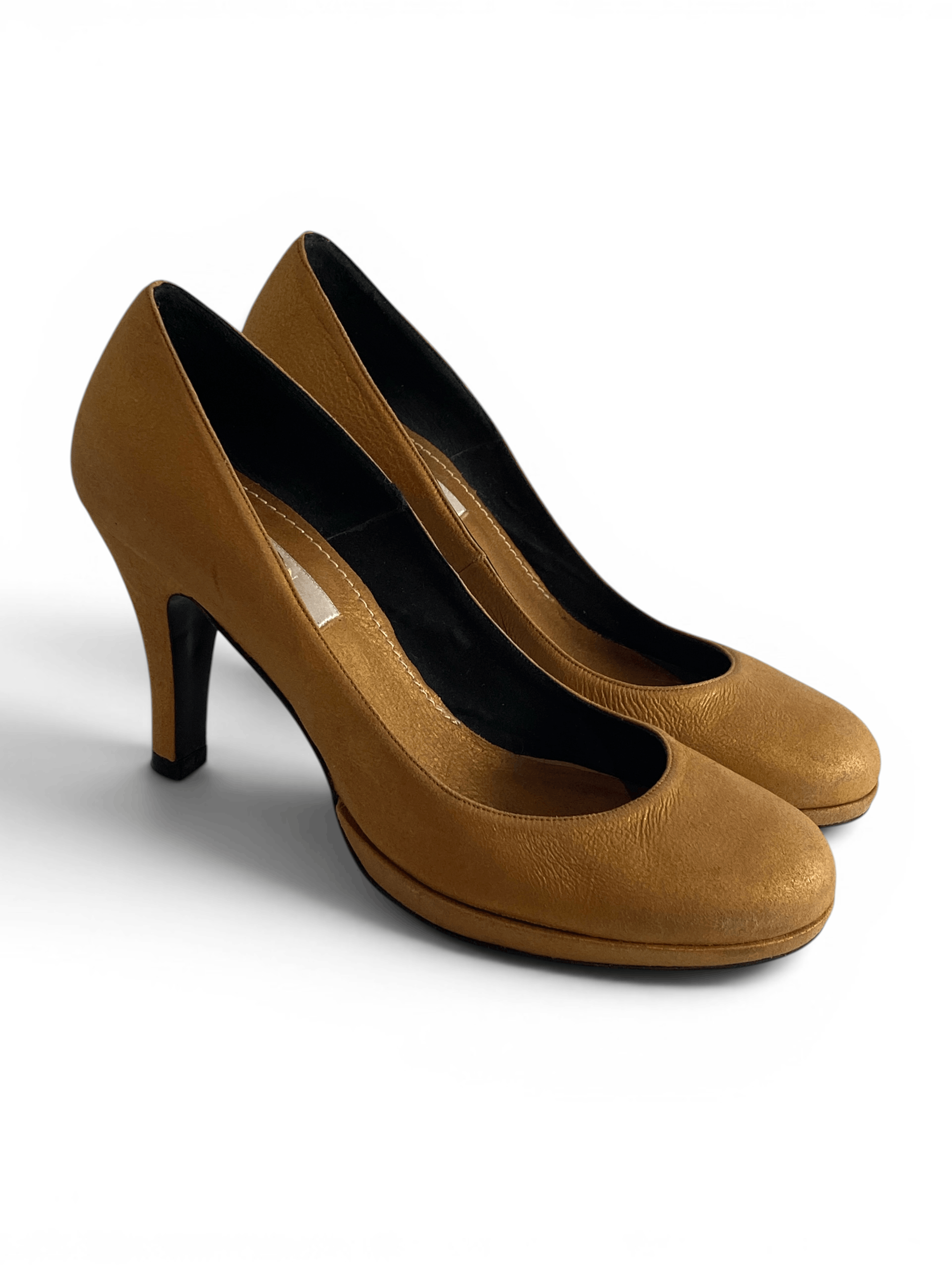 Lanvin Lanvin Gold Metallic Leather Women Heels Pumps Shoes Size US 7.5 / IT 37.5 - 4 Thumbnail
