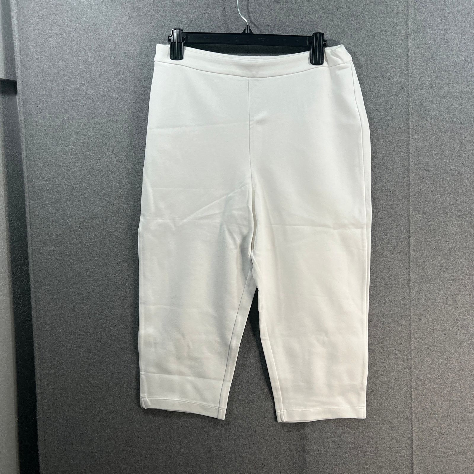 Other Joan Rivers Petite Signature Knit Capri Pants White Size 30" / US 8 / IT 44 - 1 Thumbnail