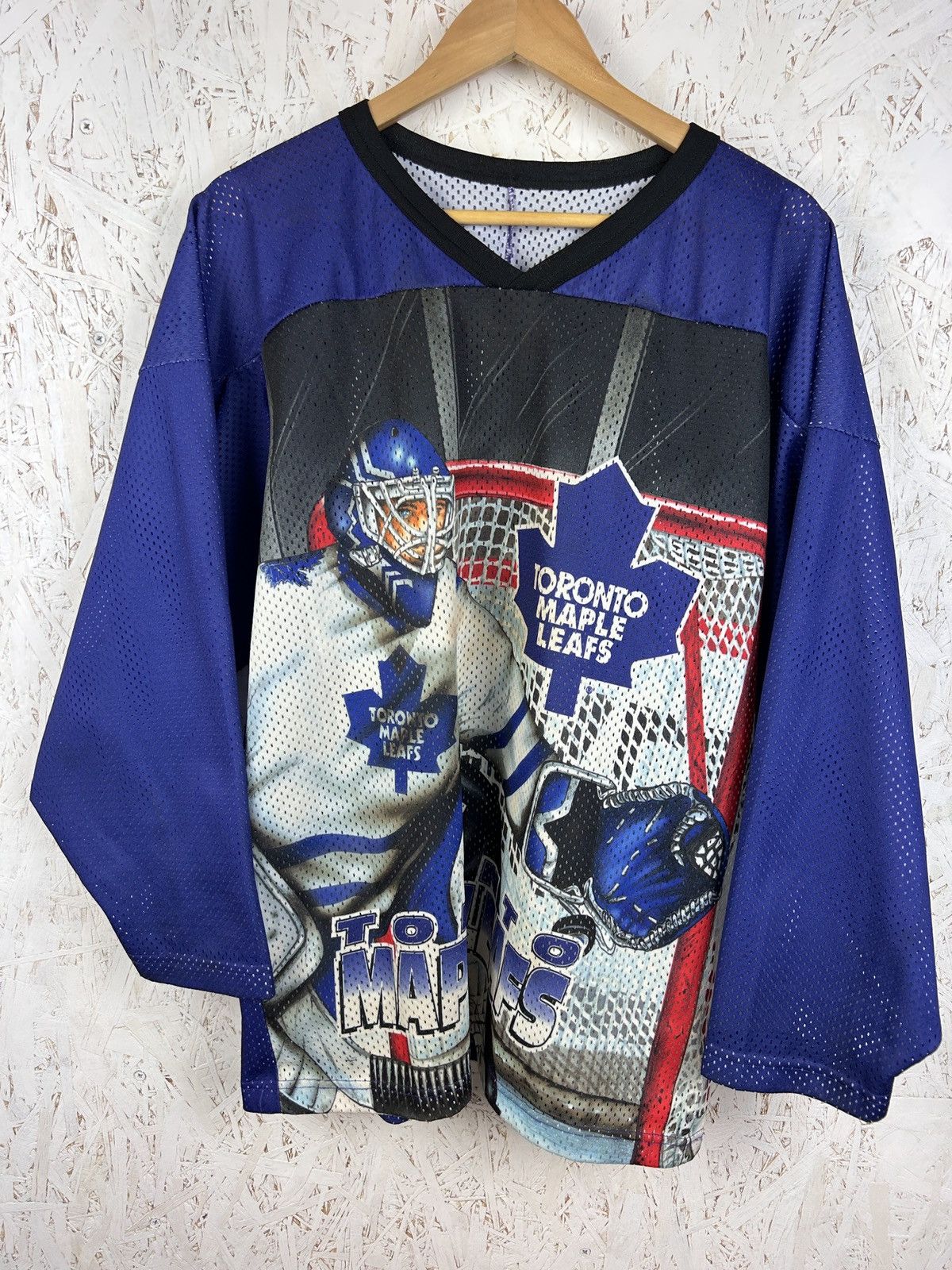 Ccm 90s Vintage CCM Toronto Maple Leafs AOP NHL Retro Jersey Size US S / EU 44-46 / 1 - 1 Thumbnail