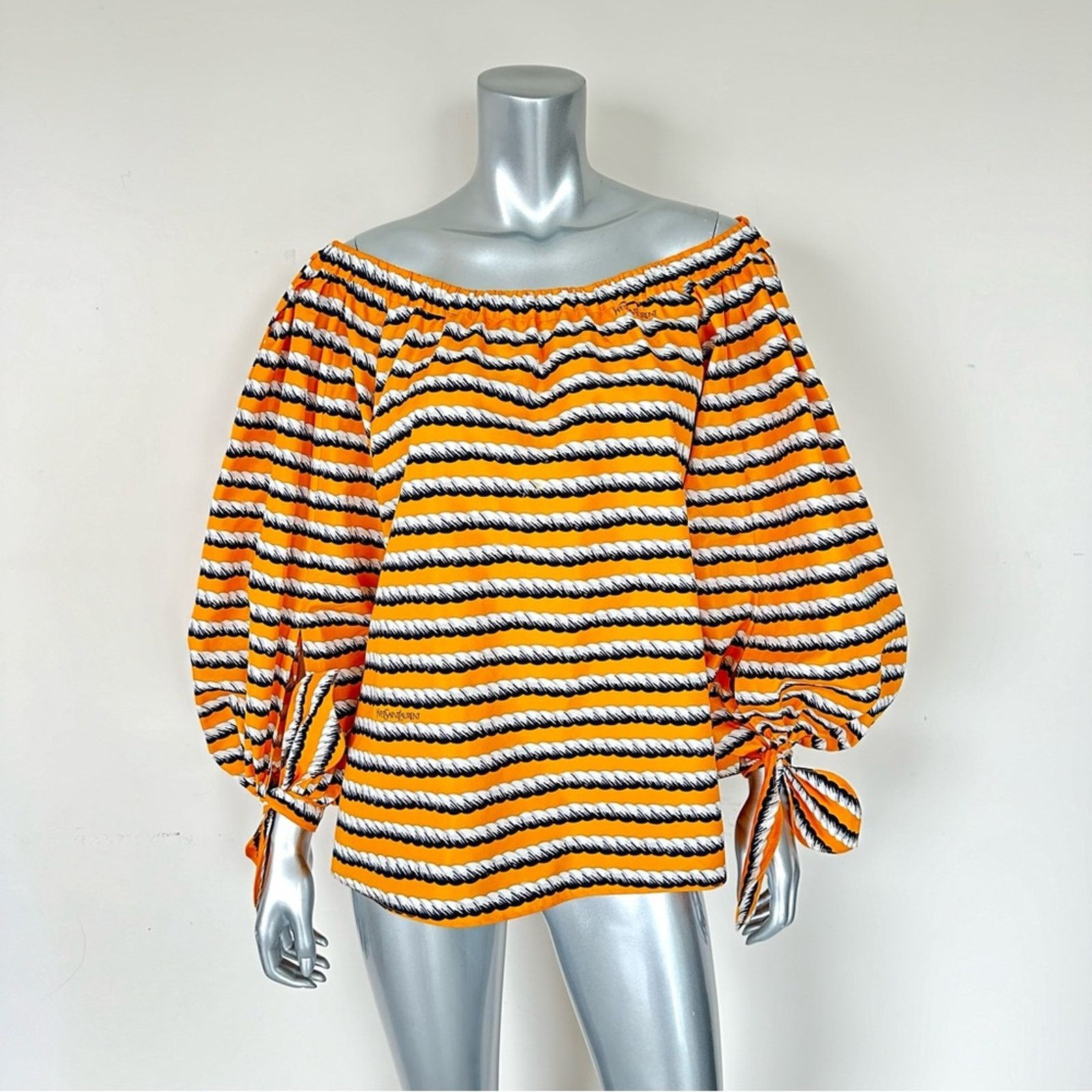 Yves Saint Laurent Yves Saint Laurent silk/cotton blouse size 42ITor 6 US 1250$ Size M / US 6-8 / IT 42-44 - 1 Thumbnail