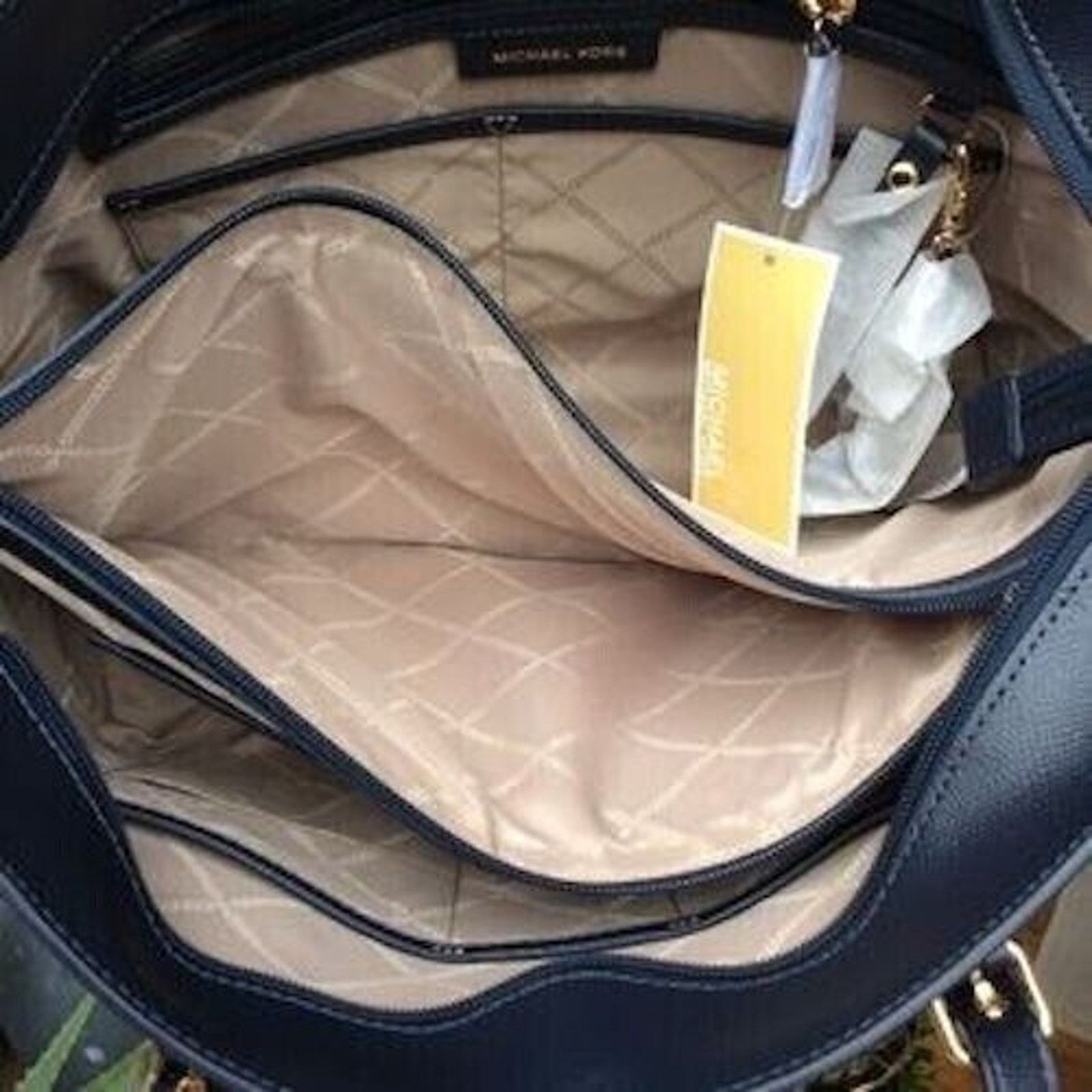 Michael Kors Michael Kors Womens Large Navy Blue Tote NWT Size ONE SIZE - 7 Thumbnail