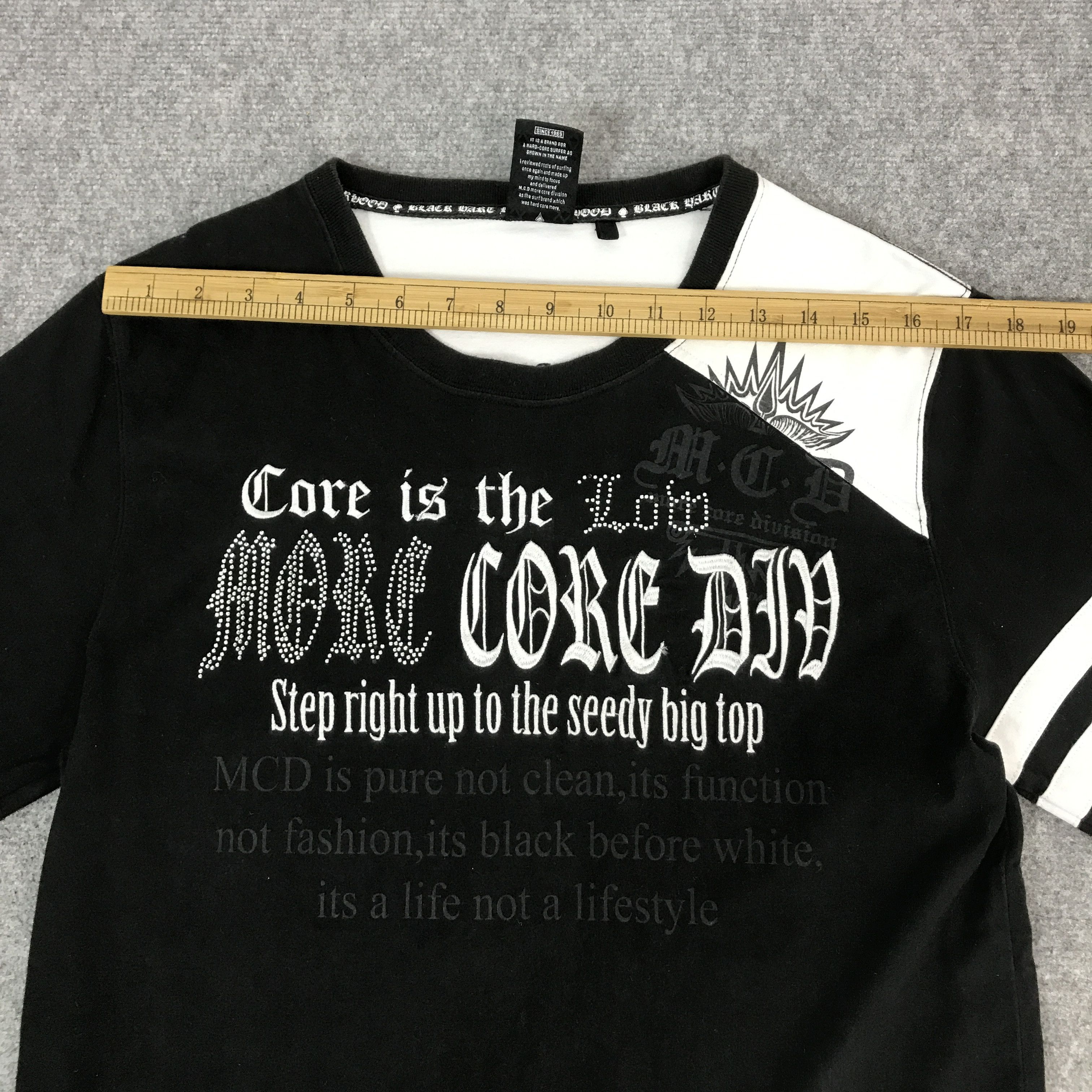 Japanese Brand more core division Embroidery Design Long sleeve T-shirt Size US L / EU 52-54 / 3 - 5 Thumbnail