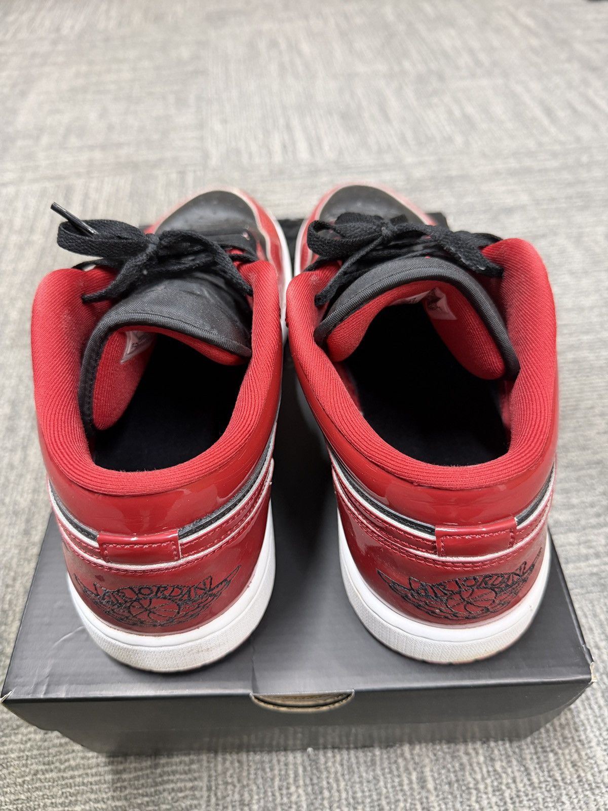 Jordan Brand Jordan 1 Low SE Patent Varsity Red Size US 12 / EU 45 - 4 Thumbnail