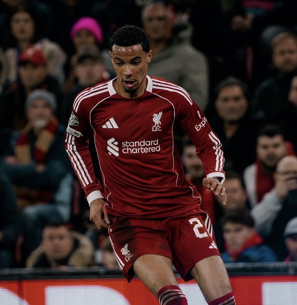 Nike Adidas Liverpool HUGO EKITIKE🇫🇷 2025/26 home jersey Size US L / EU 52-54 / 3 - 6 Thumbnail