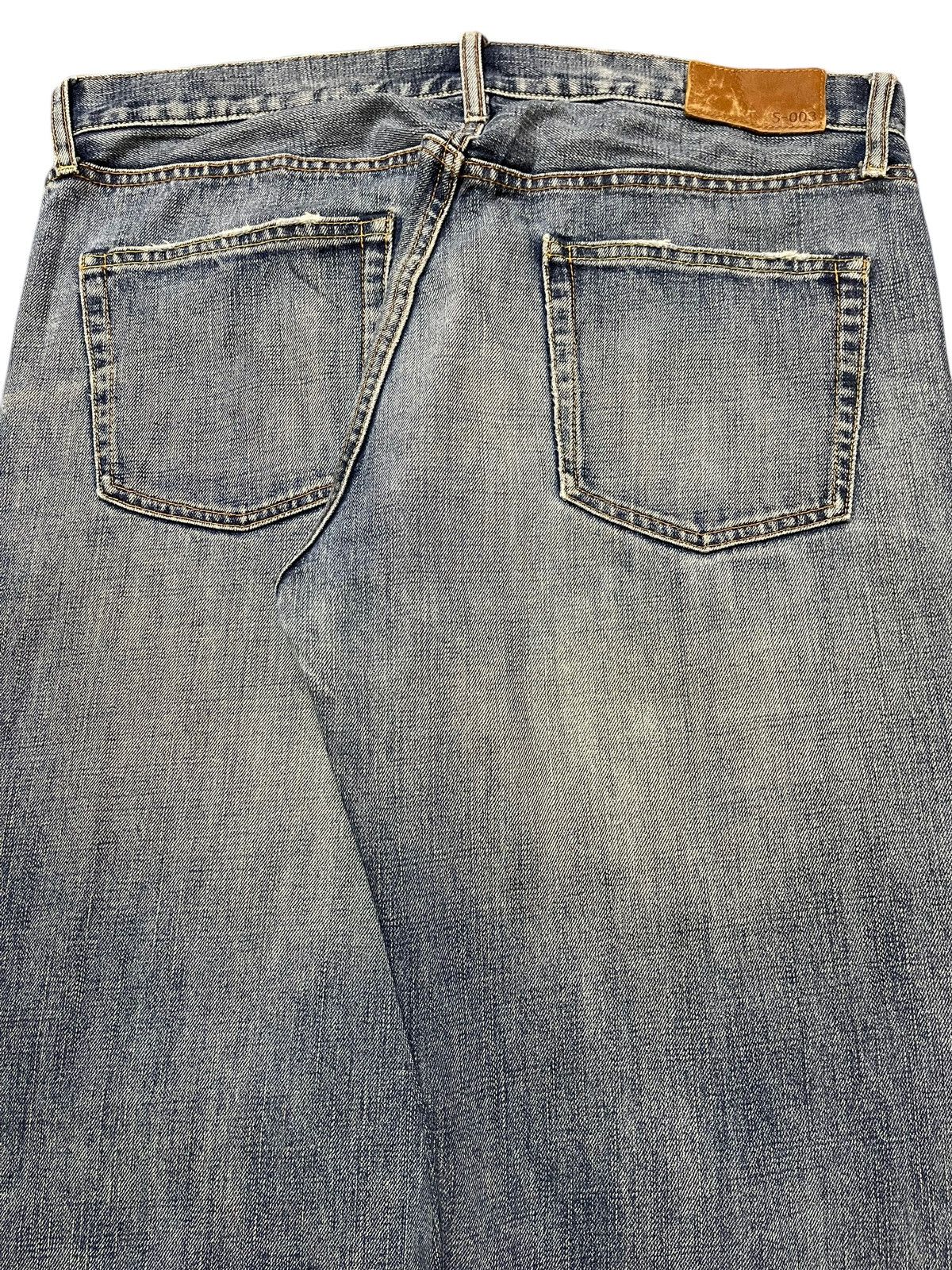 Uniqlo Vintage Japanese Uniqlo Blue Faded Wash Distress Baggy Jeans Size US 36 / EU 52 - 6 Thumbnail