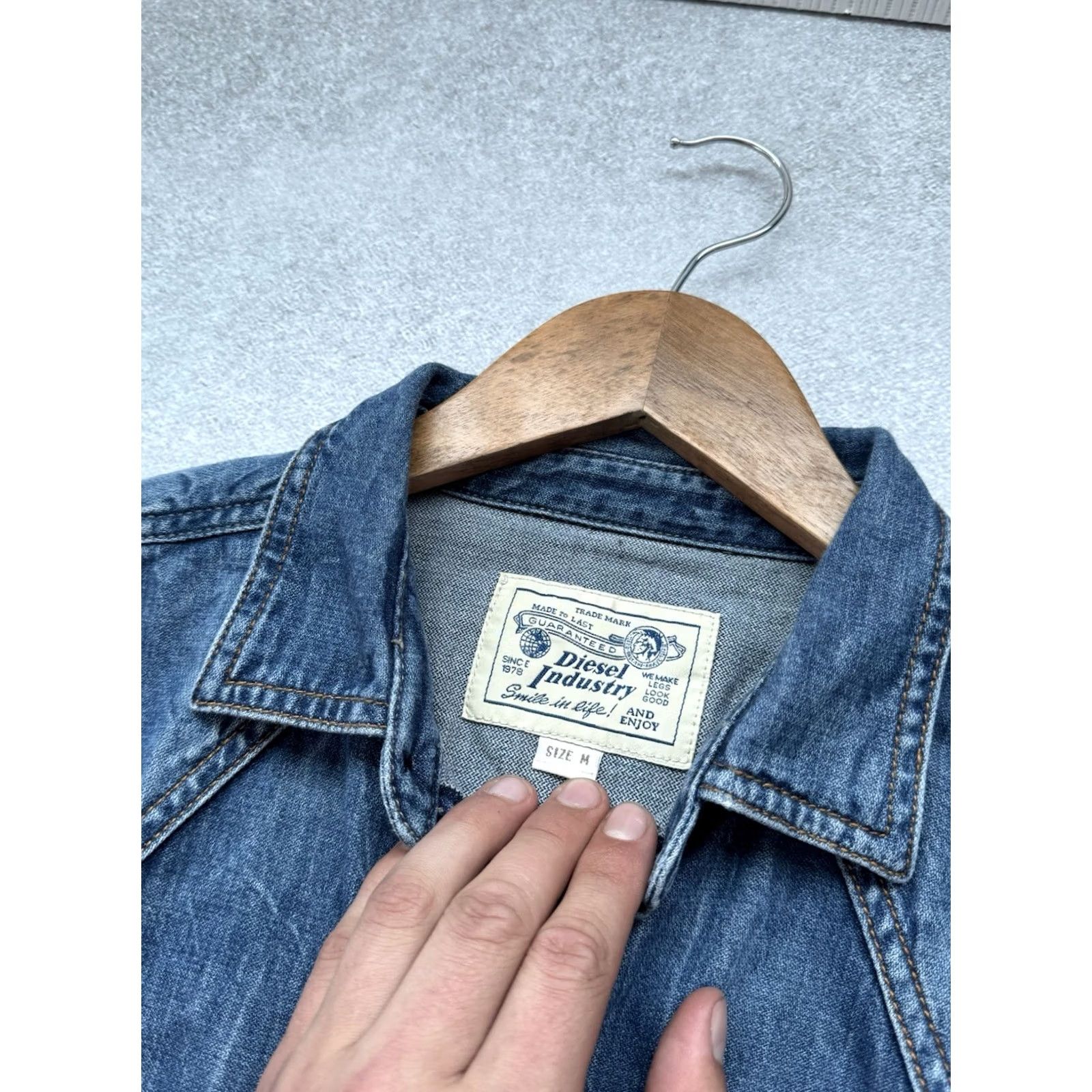 Diesel VINTAGE Diesel Button-Up Shirt Men M Denim Blue 90s Retro Casual Size US M / EU 48-50 / 2 - 6 Thumbnail