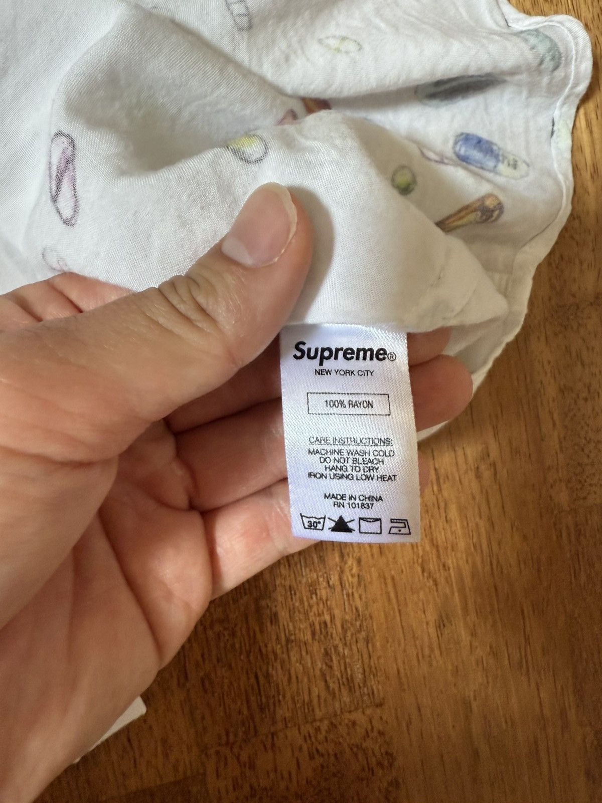 Supreme Supreme 2017 Pills Rayon Button Up Shirt Size US M / EU 48-50 / 2 - 6 Thumbnail
