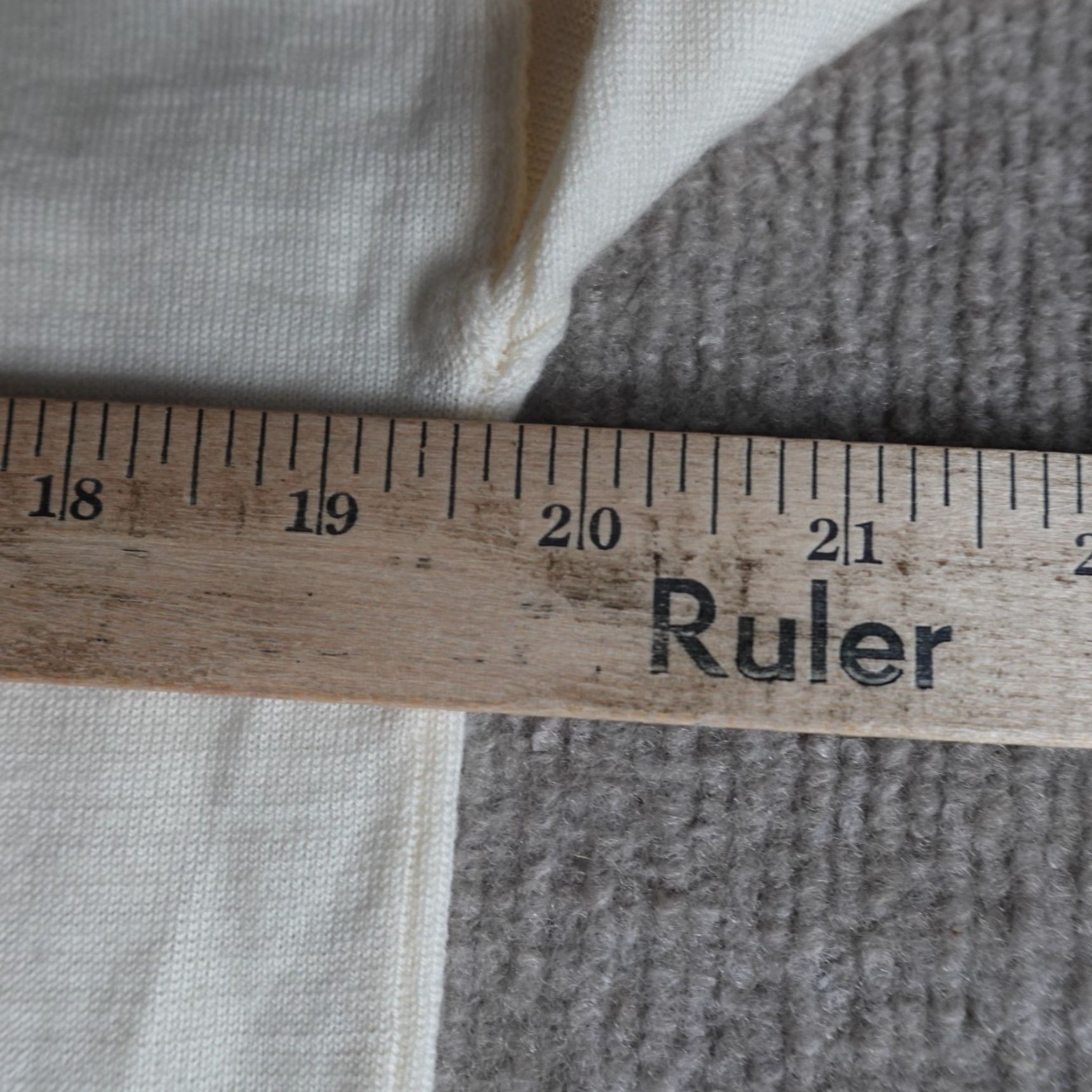 J.Crew J.Crew Sweater Women Small Ivory Beige 100% Merino Pullover Crew Neck Long Sleeve Solid Vintage No Size S / US 4 / IT 40 - 2 Thumbnail