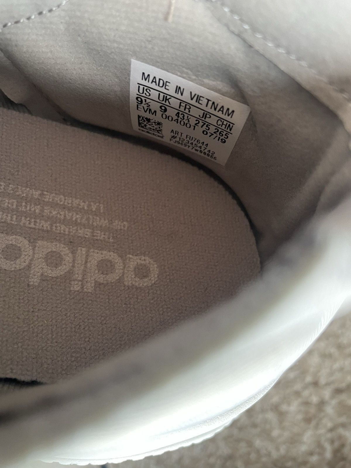 Adidas Adidas OZWEEGO 3-D Size US 9.5 / EU 42-43 - 8 Thumbnail
