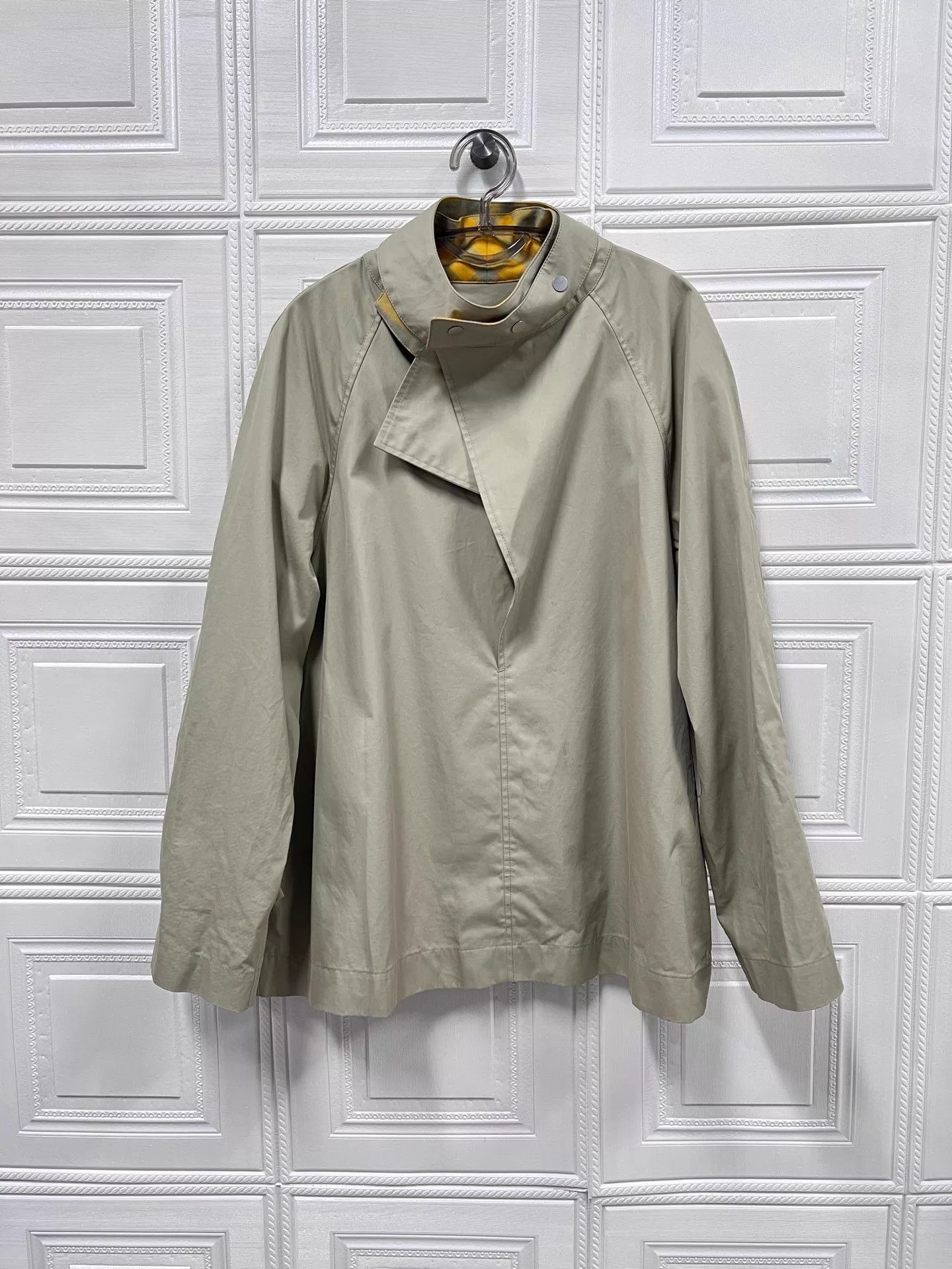 Burberry Burberry Women's Casual Solid Raglan Sleeve Long Jacket 34 Size XXS / US 00 / IT 34 - 1 Thumbnail