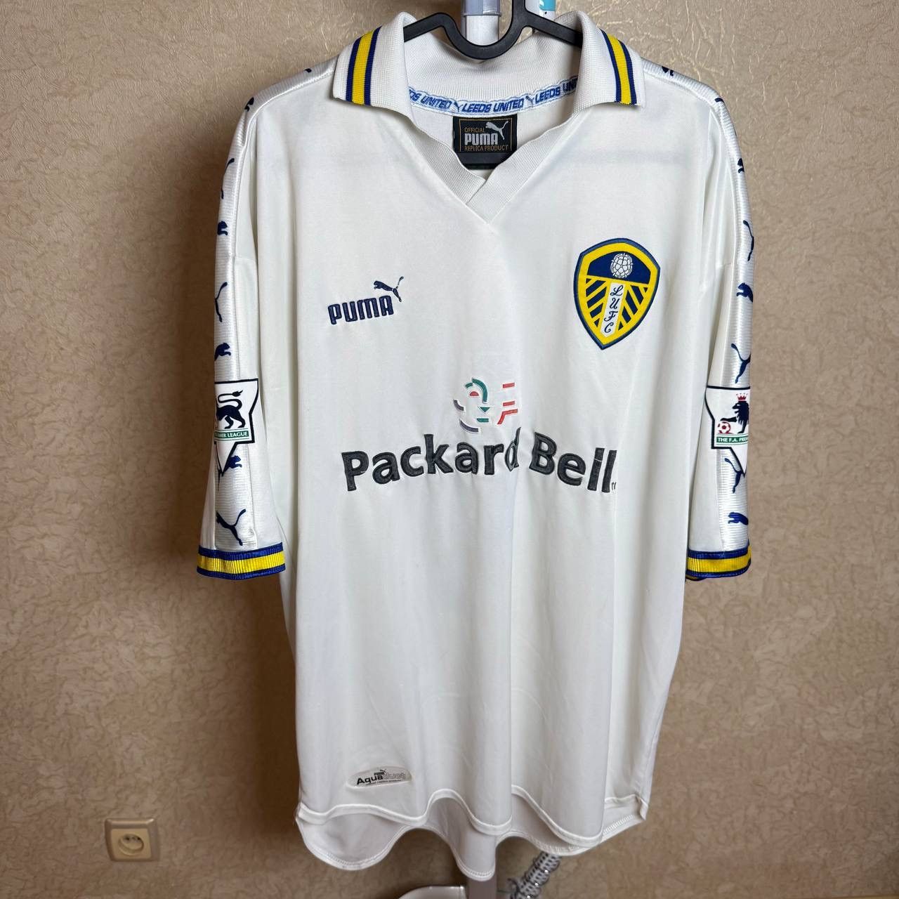Puma Leeds United Haaland #4 Puma vintage Player Issue Size US L / EU 52-54 / 3 - 2 Thumbnail