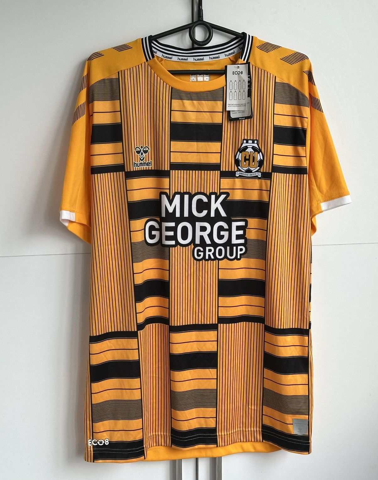 Hummel Hummel Cambridge United 2021 home Football Shirt Size XL Size US XL / EU 56 / 4 - 1 Thumbnail