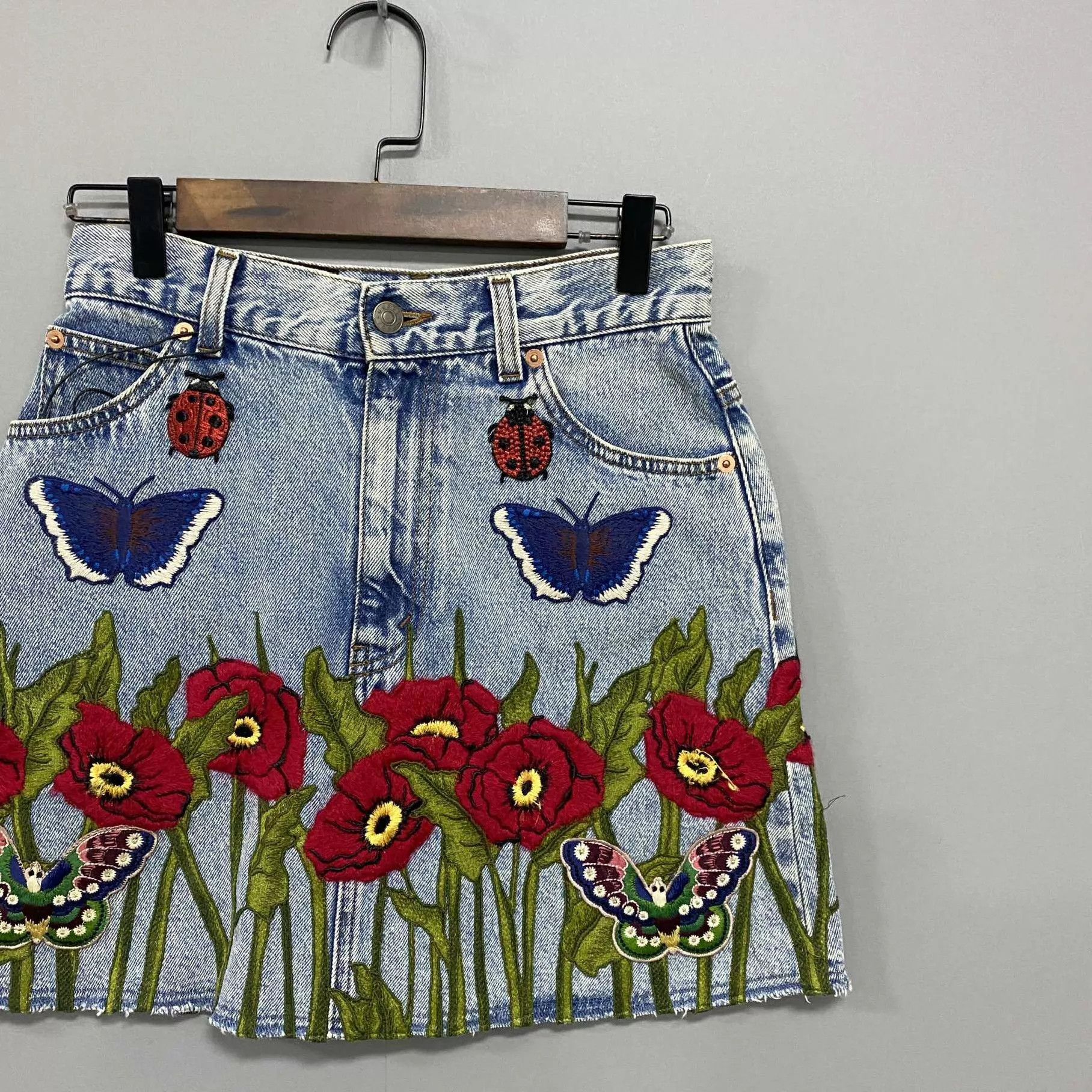 Gucci GUCCI Floral Embroidered Denim Mini Skirt Women's 38 Size XS / US 0-2 / IT 36-38 - 2 Thumbnail