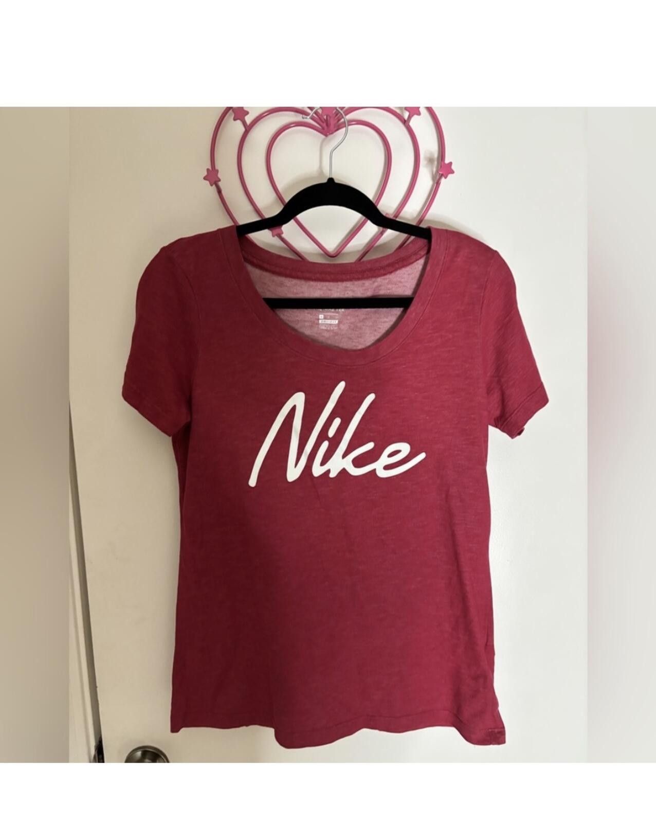 Nike (Nike) Women's Red T-Shirt Size S / US 4 / IT 40 - 1 Thumbnail