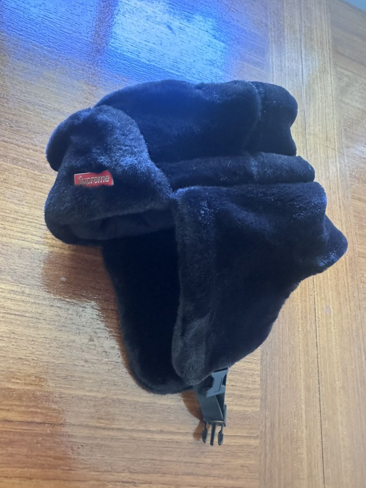 Supreme 'Faux Fur Ushanka Hat' Burgundy Supreme Ushanka Hat ロシア