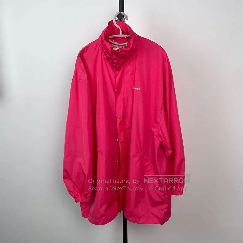 Balenciaga Balenciaga Dragon fruit color windbreaker Size US S / EU 44-46 / 1 - 1 Thumbnail