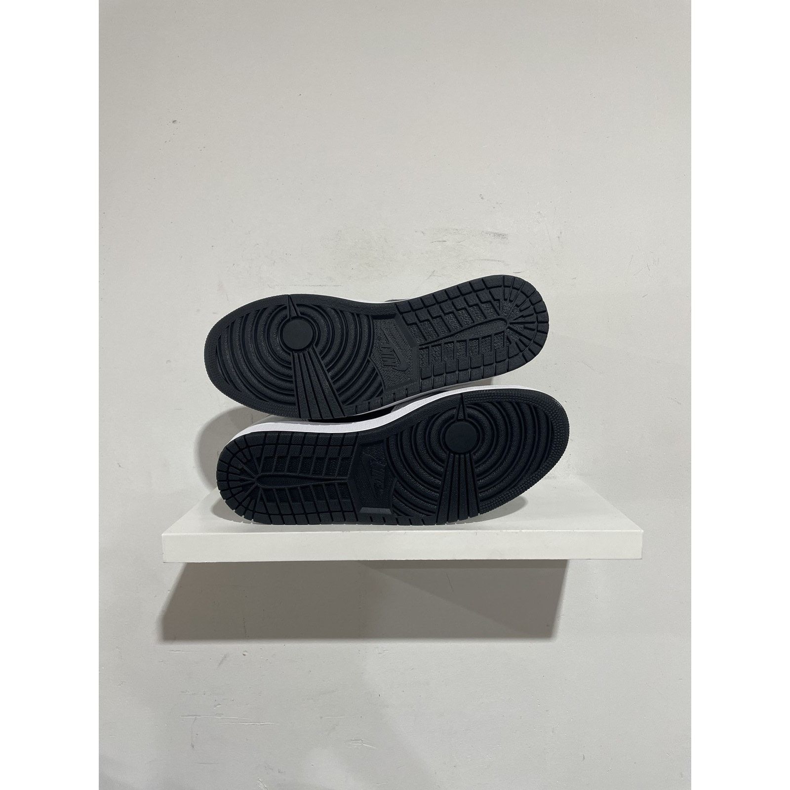 Jordan Brand NIKE JORDAN 1 HIGH SHADOW 2.0 SIZE 10.5 NEW Size US 10.5 / EU 43-44 - 4 Thumbnail