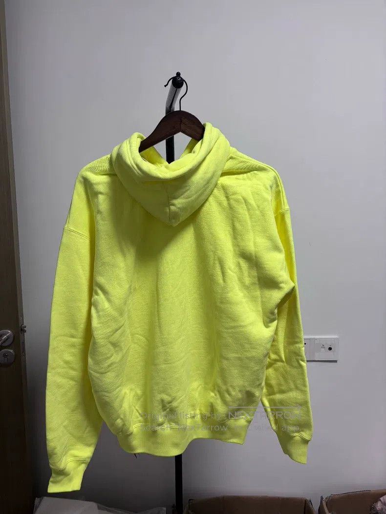 Balenciaga Balenciaga Neon Yellow Hooded Sweatshirt Size US S / EU 44-46 / 1 - 2 Thumbnail