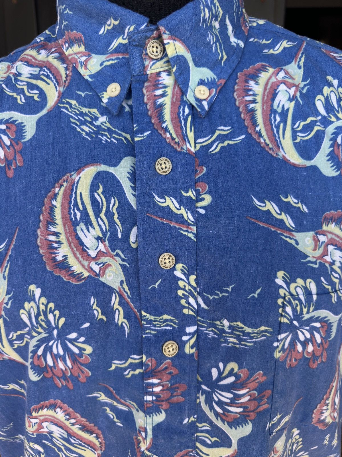 Reyn Spooner PreOwned Reyn Spooner Blue Hawaiian Fishes Men's L Size US L / EU 52-54 / 3 - 3 Thumbnail