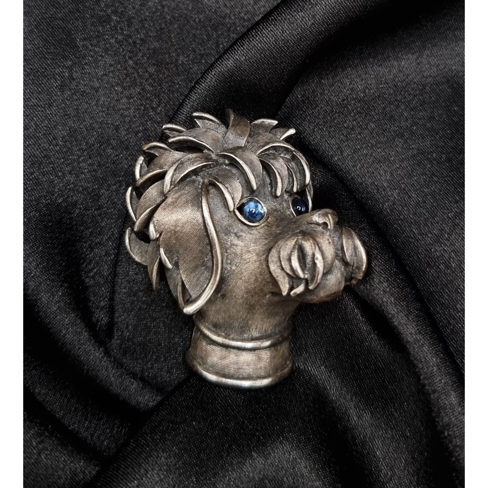 Vintage Rare Find Vintage TRIFARI 1960's Dog Head Brooch With Blue R Size ONE SIZE - 1 Thumbnail