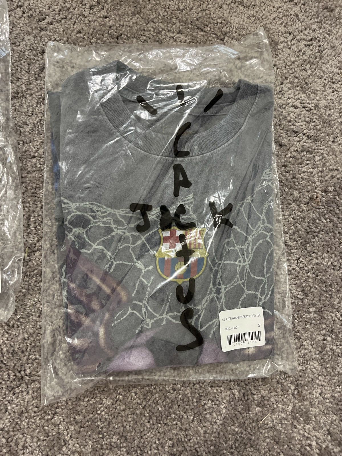 Travis Scott Travis scott x barcelona acid washed tee Size US S / EU 44-46 / 1 - 2 Thumbnail