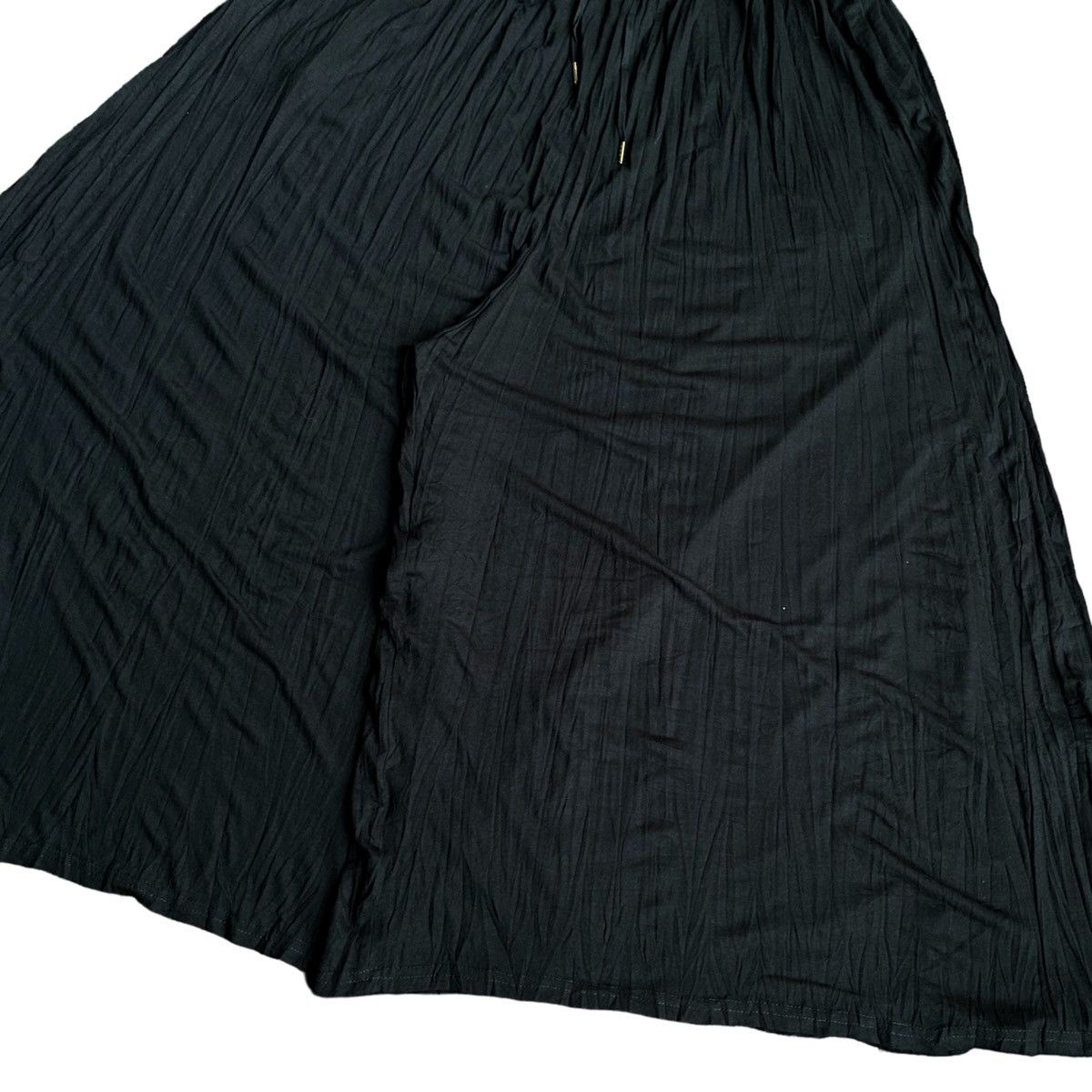 Japanese Brand × Vintage × Yohji Yamamoto Rare Japanese Brand Suzanne Ultra Wide Leg Pleated Pants Size US 34 / EU 50 - 2 Thumbnail