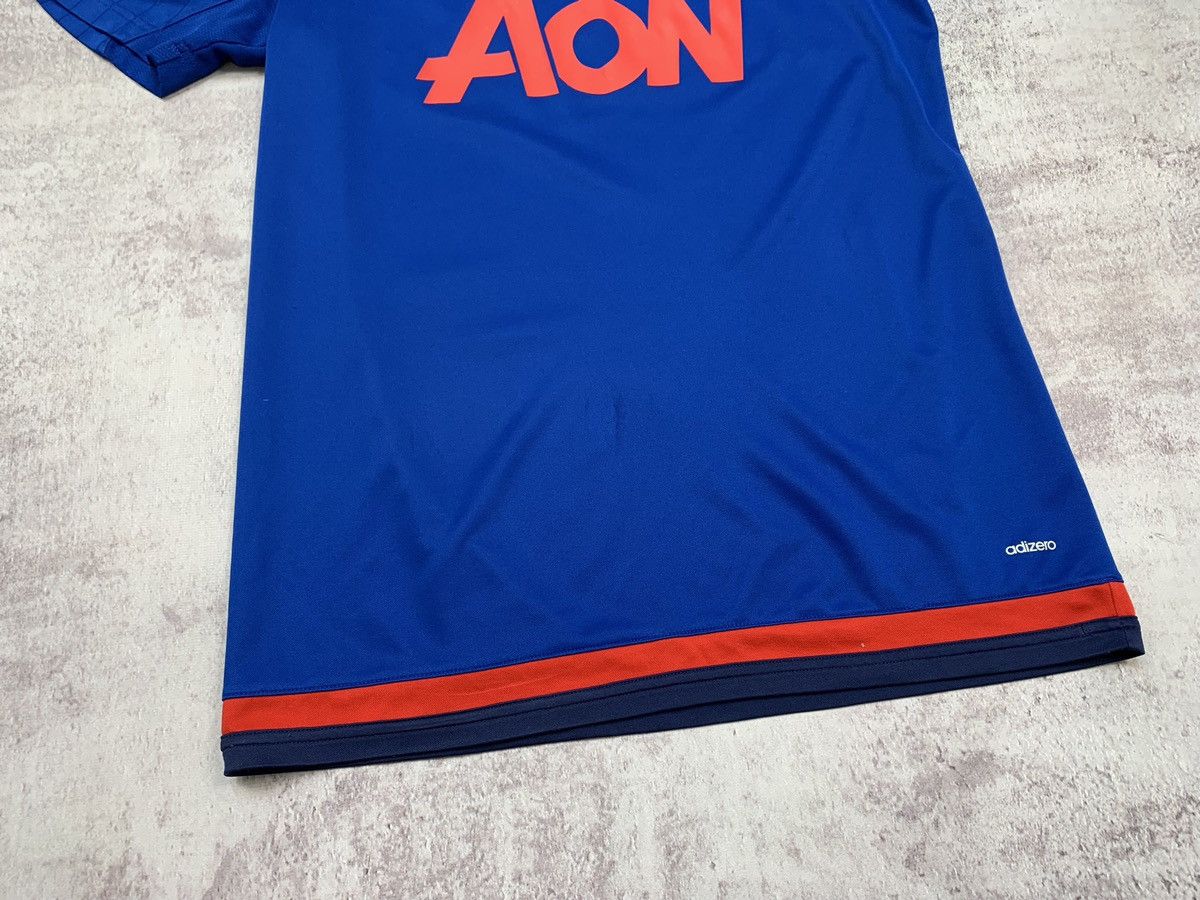Other Manchester United Training Jersey Football T-Shirt Adidas Size US M / EU 48-50 / 2 - 3 Thumbnail
