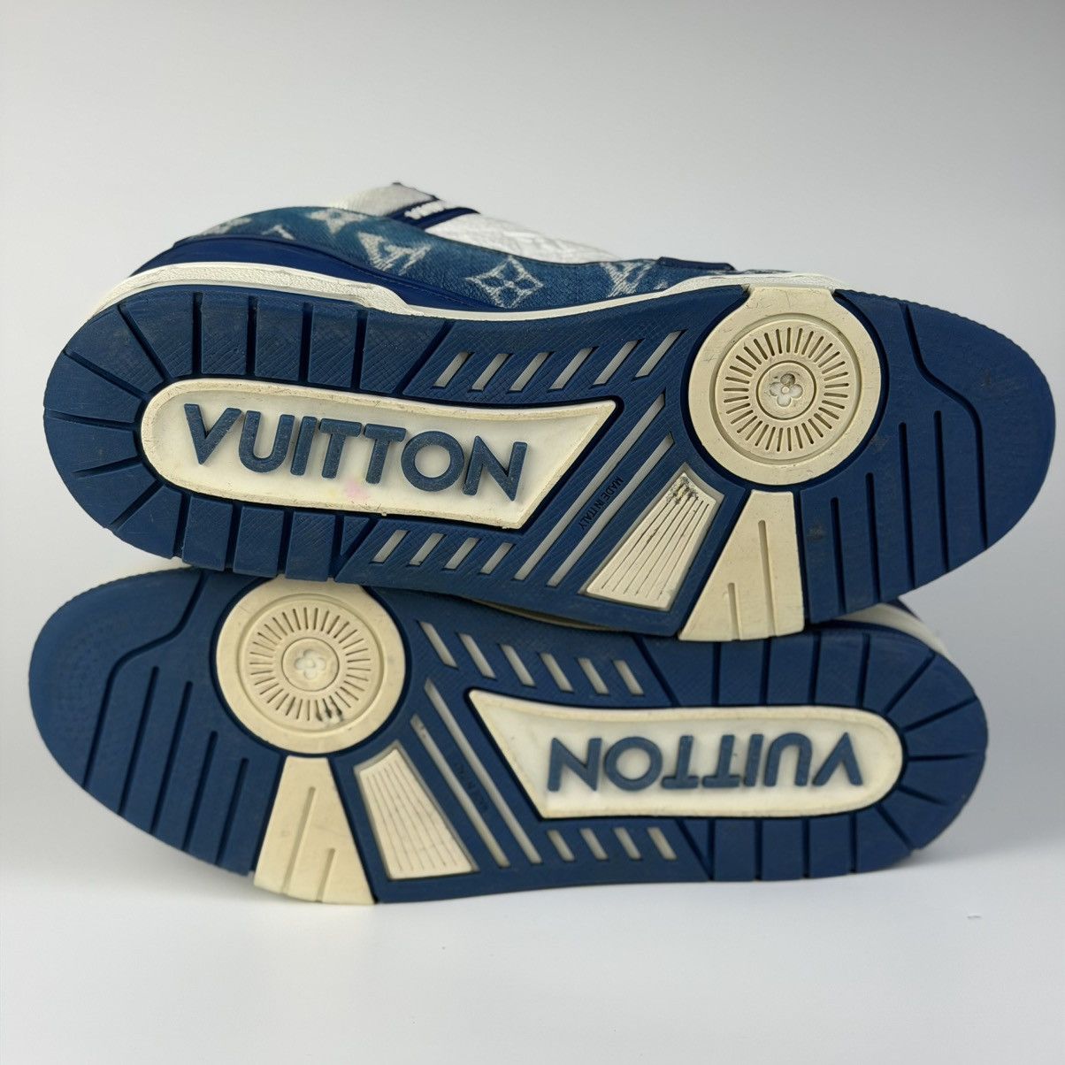 Louis Vuitton Louis Vuitton LV Trainer Blue Denim Monogram Size US 8.5 / EU 41-42 - 13 Thumbnail