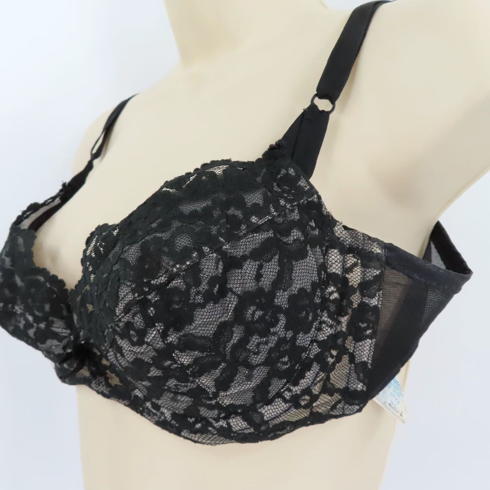 Vintage VINTAGE Adonna JCPenney Bra 34B Underwire Floral Lace Black Women's T-Shirt Style 34B Womens Size ONE SIZE - 4 Thumbnail