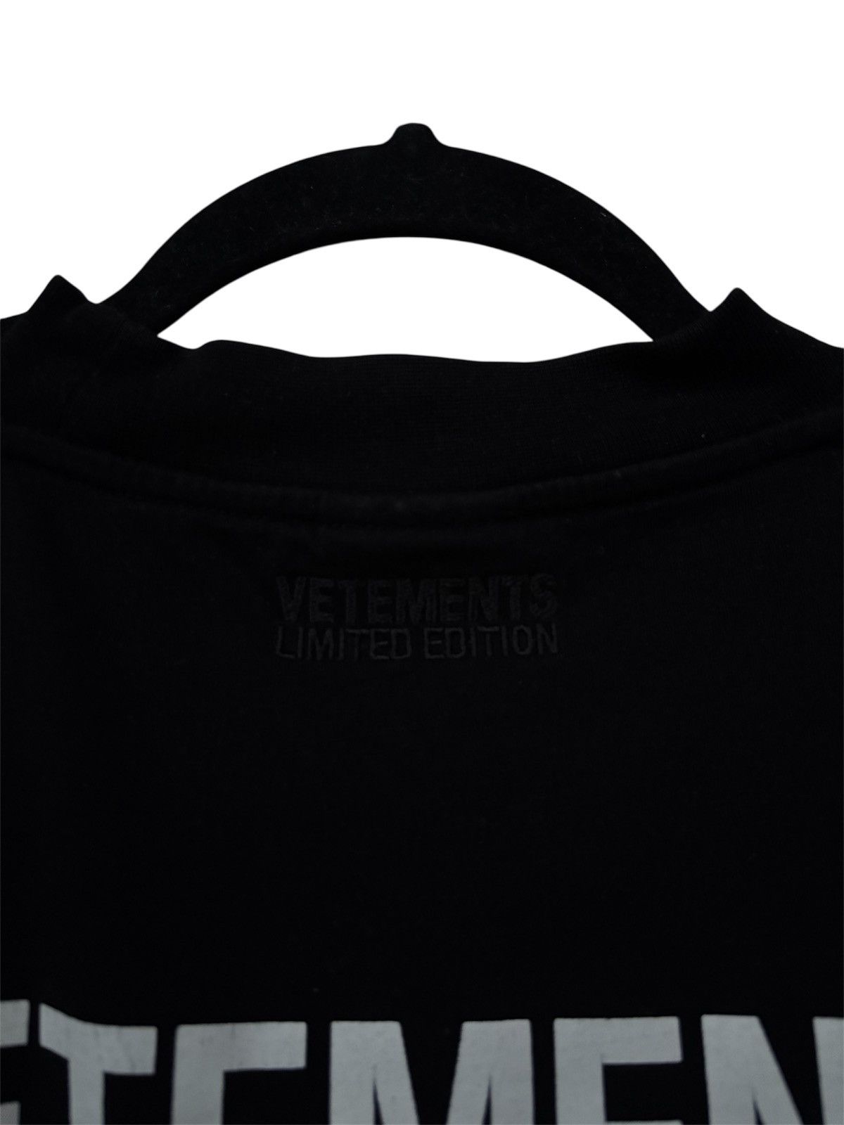 Vetements Vetements Translate Oversized T-Shirt Size US S / EU 44-46 / 1 - 4 Thumbnail