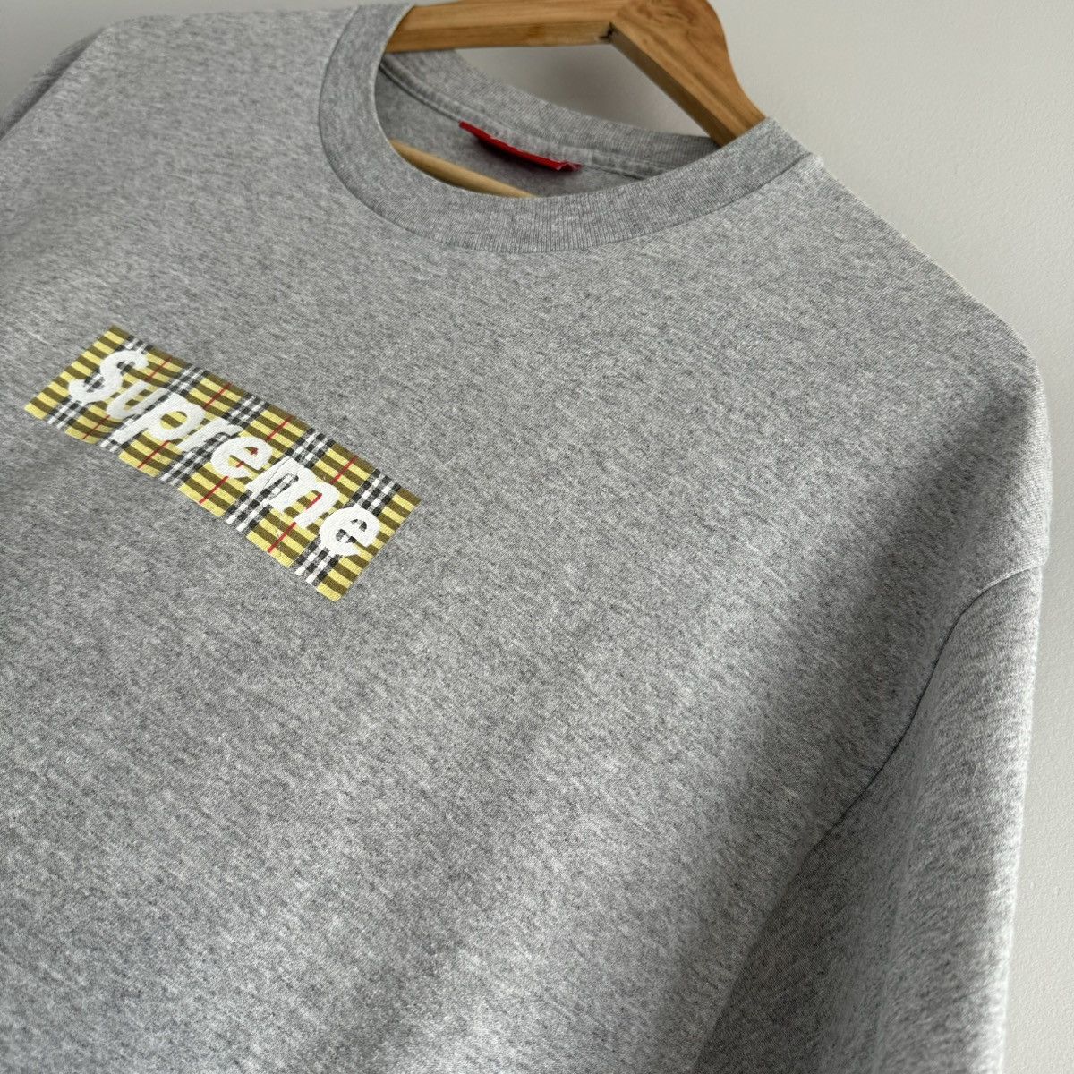 Supreme × Vintage 1997 Supreme Burberry Box Logo Tee OG Size US L / EU 52-54 / 3 - 5 Thumbnail