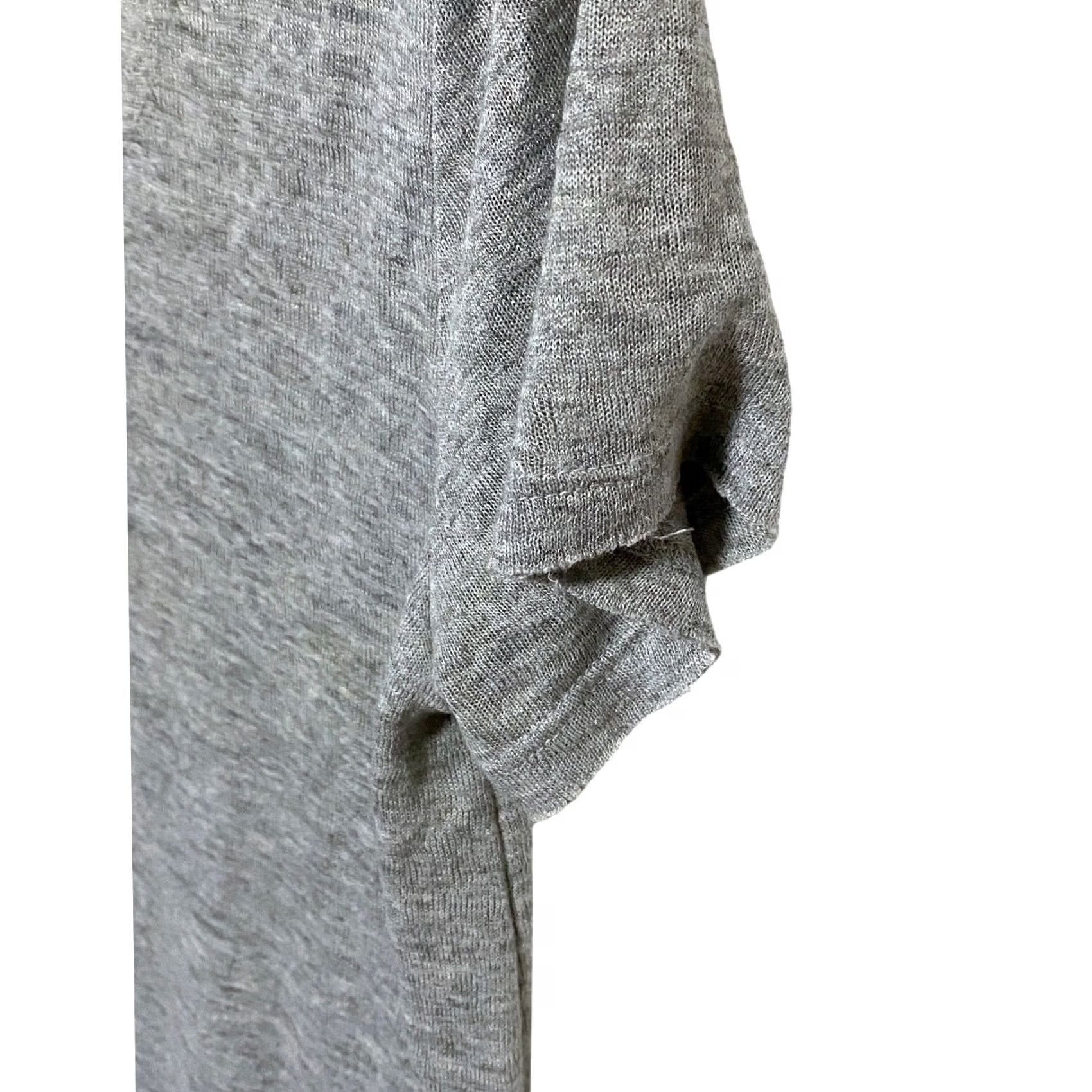 Vintage Aéropostale Gray V Neck Tee TShirt Top Womens XS Classic Casual Neutral TShirt Short Sleeve Pullover Size XS / US 0-2 / IT 36-38 - 4 Thumbnail