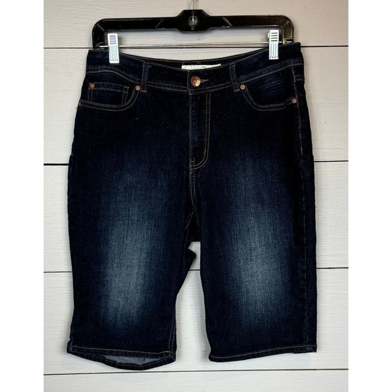 Other Cato Denim Shorts Women's Size 8 Size 30" / US 8 / IT 44 - 1 Thumbnail