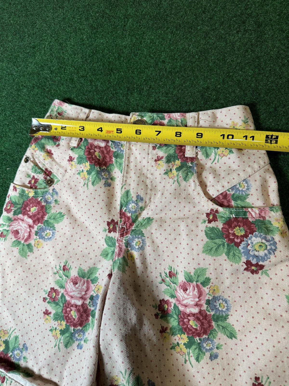 Vintage Vintage 90s Palmetto’s Womens 6/7 Floral Denim 8” Shorts Size 28" / US 6 / IT 42 - 4 Thumbnail