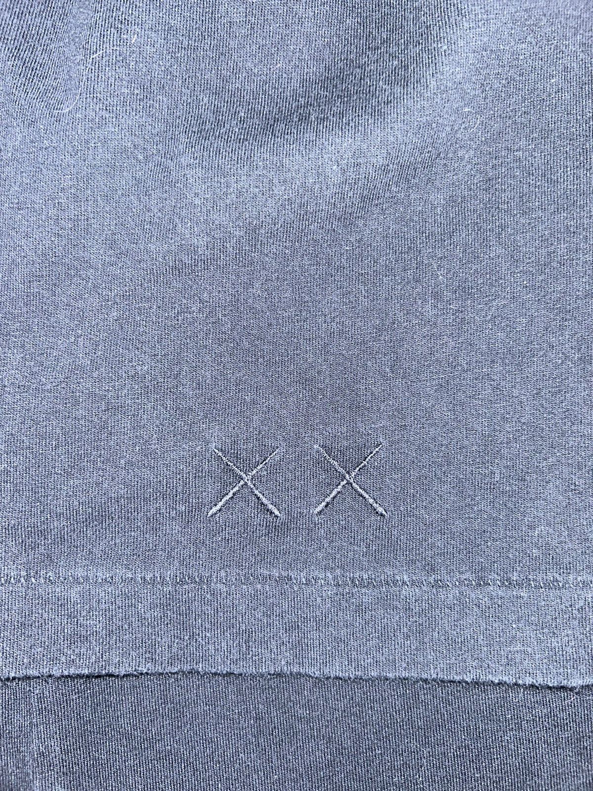 Kaws × Uniqlo Kaws Uniqlo Sesame Street Count Dracula shirt Size US M / EU 48-50 / 2 - 6 Thumbnail