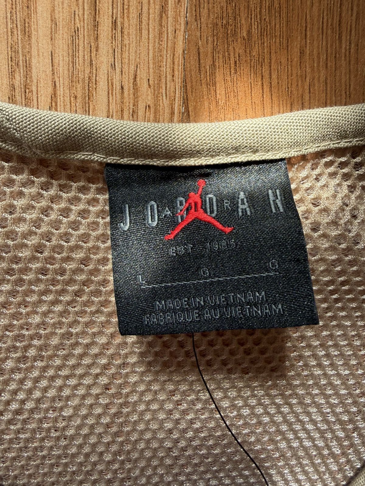 Jordan Brand Jordan Essential Gilet Vest Tan Large New Size US L / EU 52-54 / 3 - 6 Thumbnail