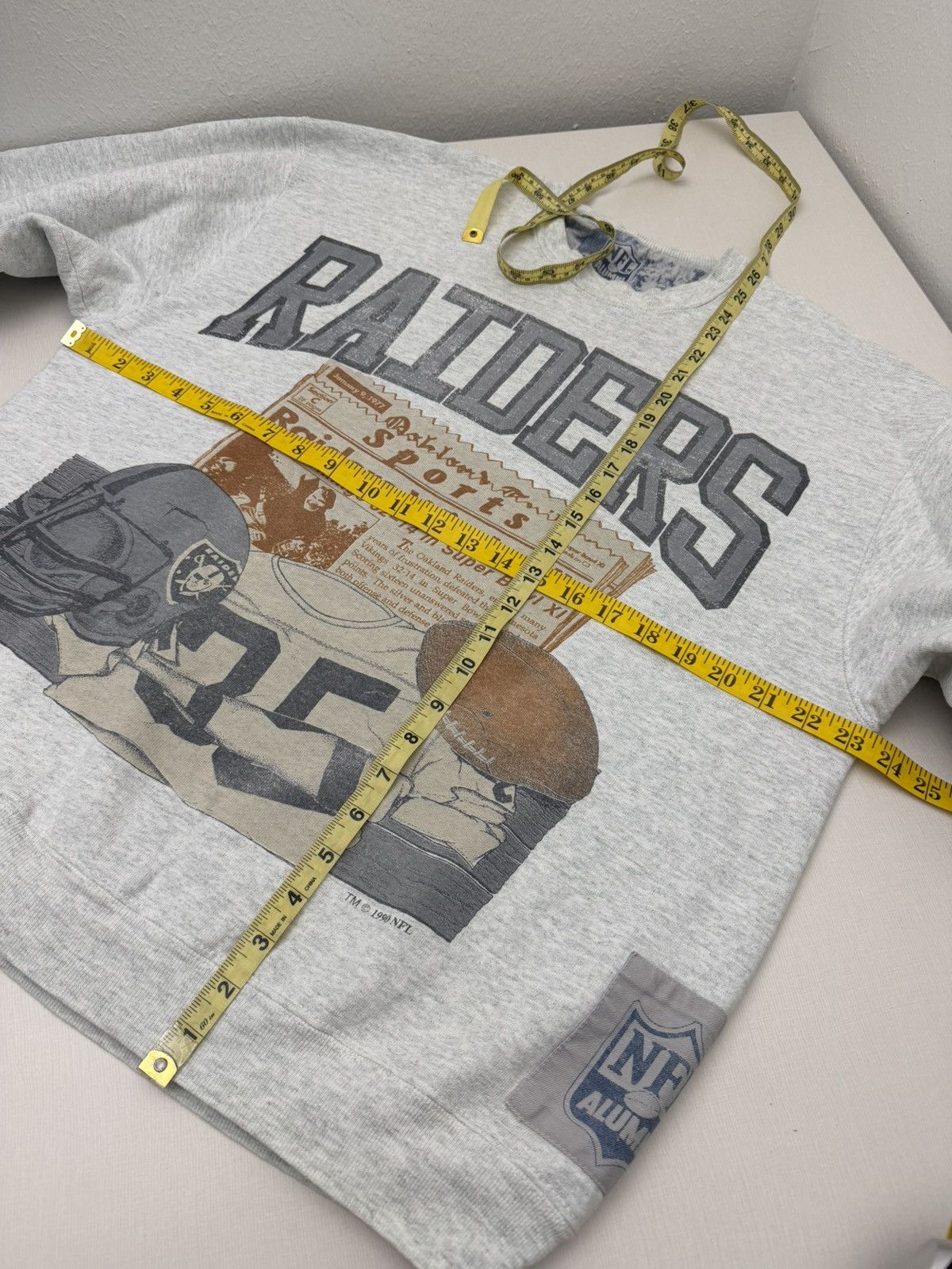 NFL Vintage 90s Oakland Raiders Defeat Vikings SuperBowl XI 1977 Size US L / EU 52-54 / 3 - 13 Thumbnail