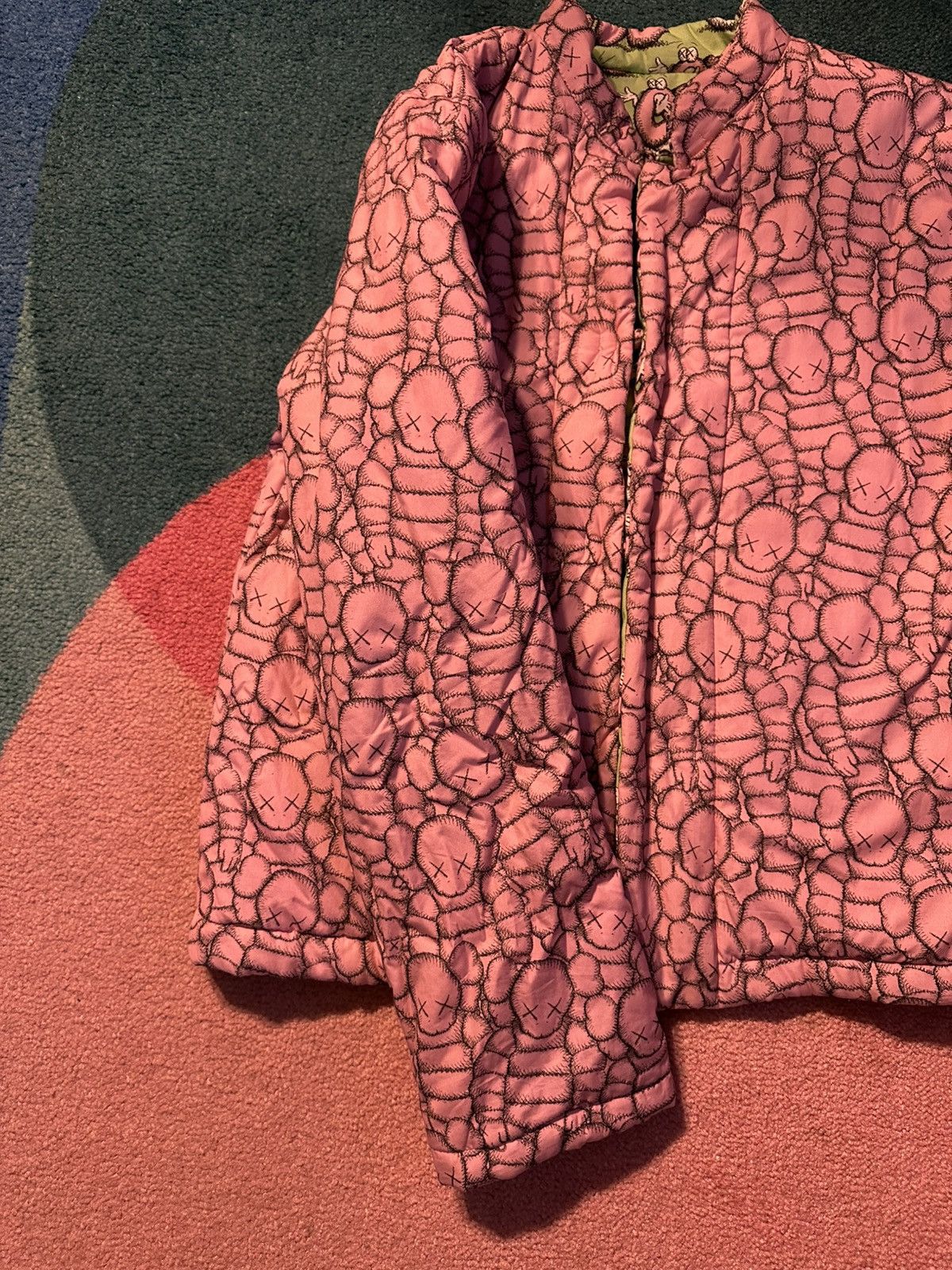 Comme des Garcons SHIRT × Kaws Comme Des Garçons Shirt x Kaws Padded Jacket Size US XL / EU 56 / 4 - 2 Thumbnail