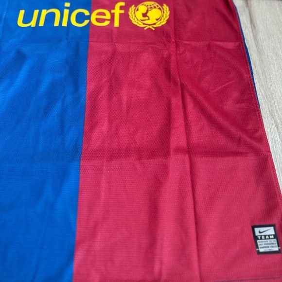 Nike Barcelona Soccer Jersey Lionel Messi #10 Retro Final UCL 200 Size US M / EU 48-50 / 2 - 3 Thumbnail