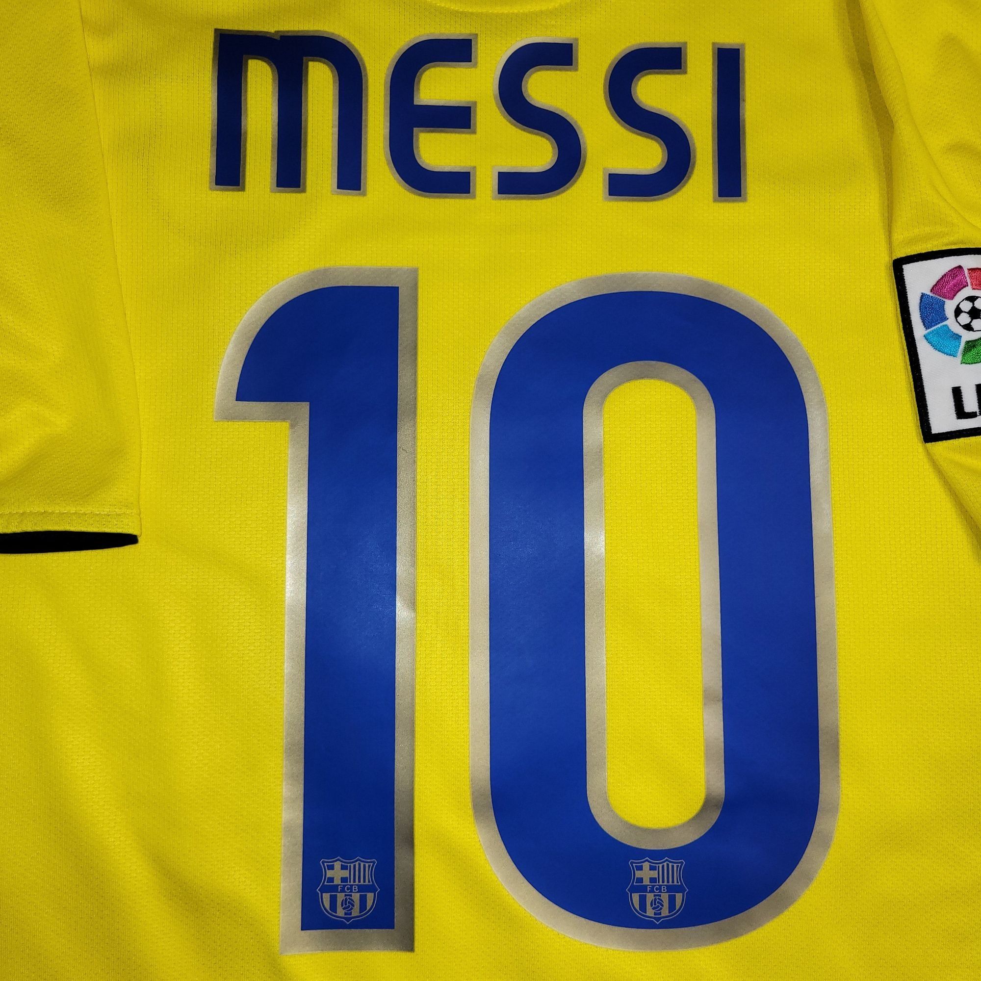 Nike Messi Barcelona TREBLE SEASON 2008 2009 Away Soccer Jersey S Size US M / EU 48-50 / 2 - 4 Thumbnail