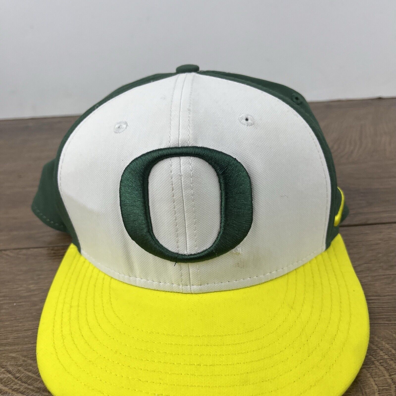 Nike Oregon Ducks Nike Hat Snapback White Cap Hat Adjustable Hat Size ONE SIZE - 7 Thumbnail