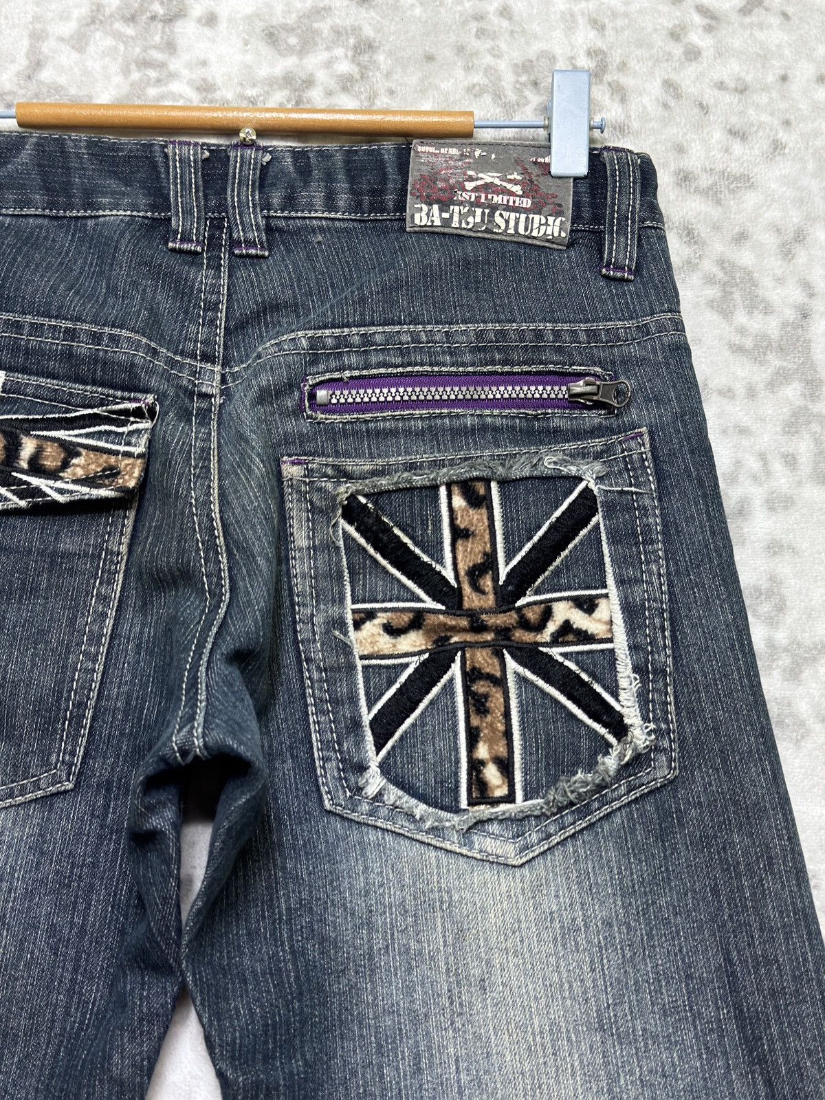 Hysteric Glamour Ba-tsu Studio Union Jack Pocket Distressed Straight Denim Size US 29 - 11 Thumbnail