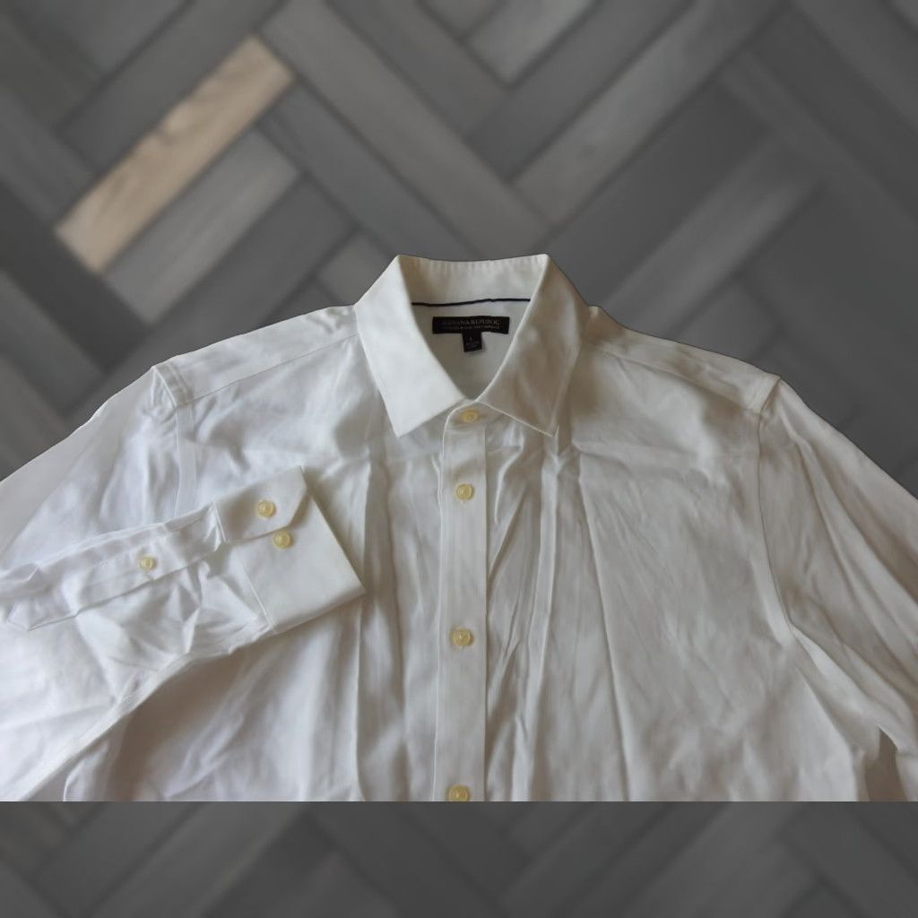 Banana Republic Banana Republic Men's Button Front Shirt Slim Fit L White Solid Long Sleeve Button-Up Shirt Mens Sizes L White Banana Republic Shirt Size US L / EU 52-54 / 3 - 1 Thumbnail